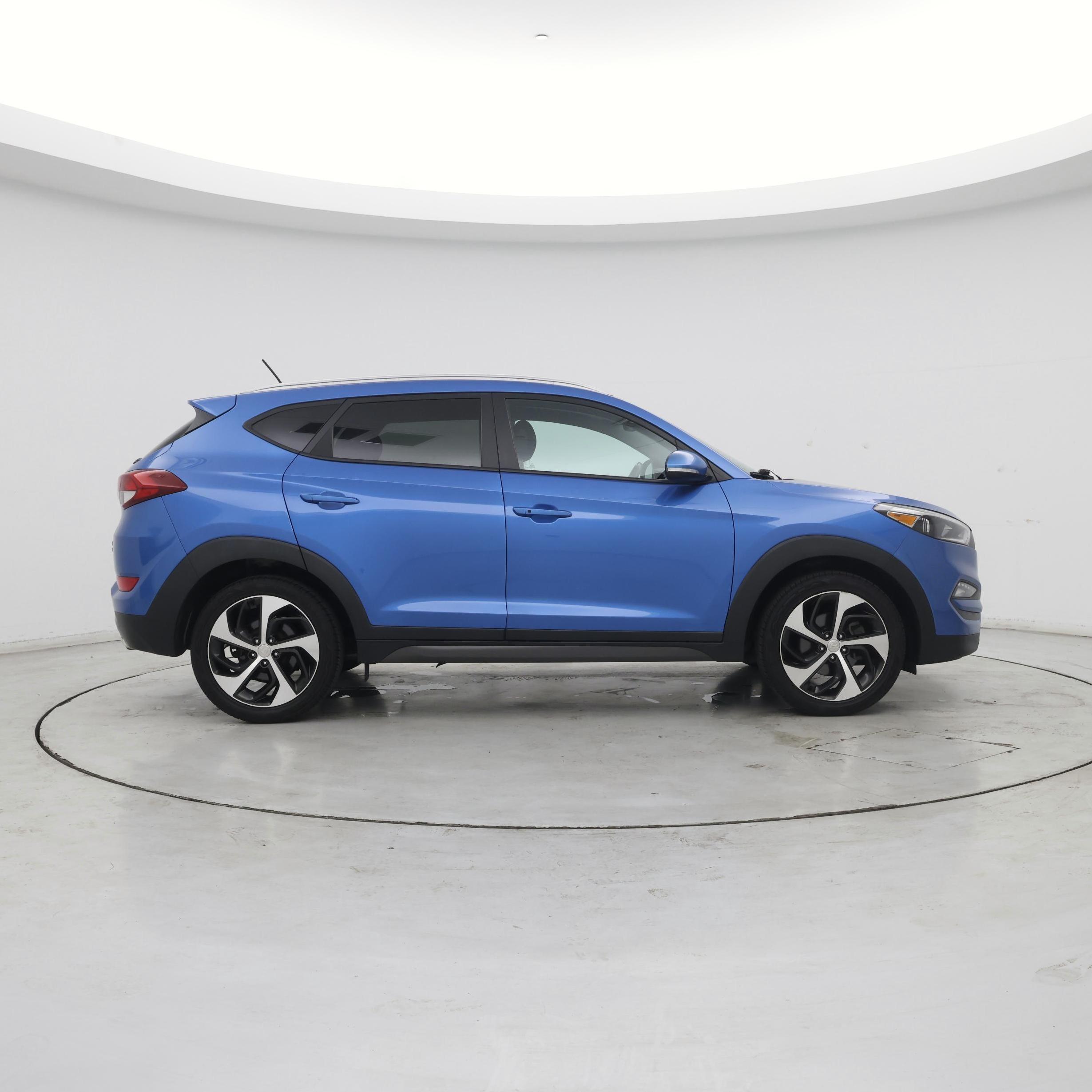 Thumbnail: 2016 Hyundai Tucson - 7