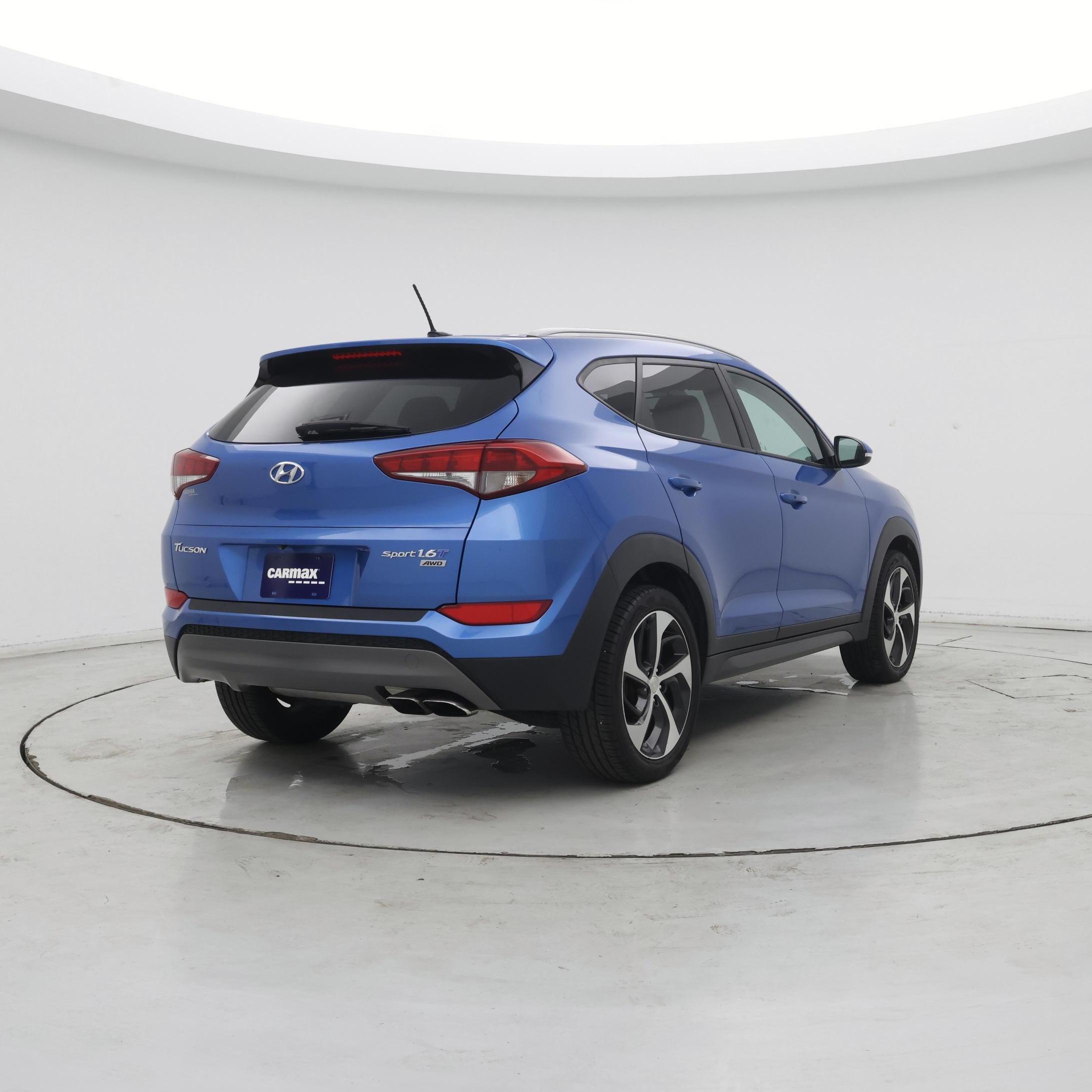 Thumbnail: 2016 Hyundai Tucson - 8