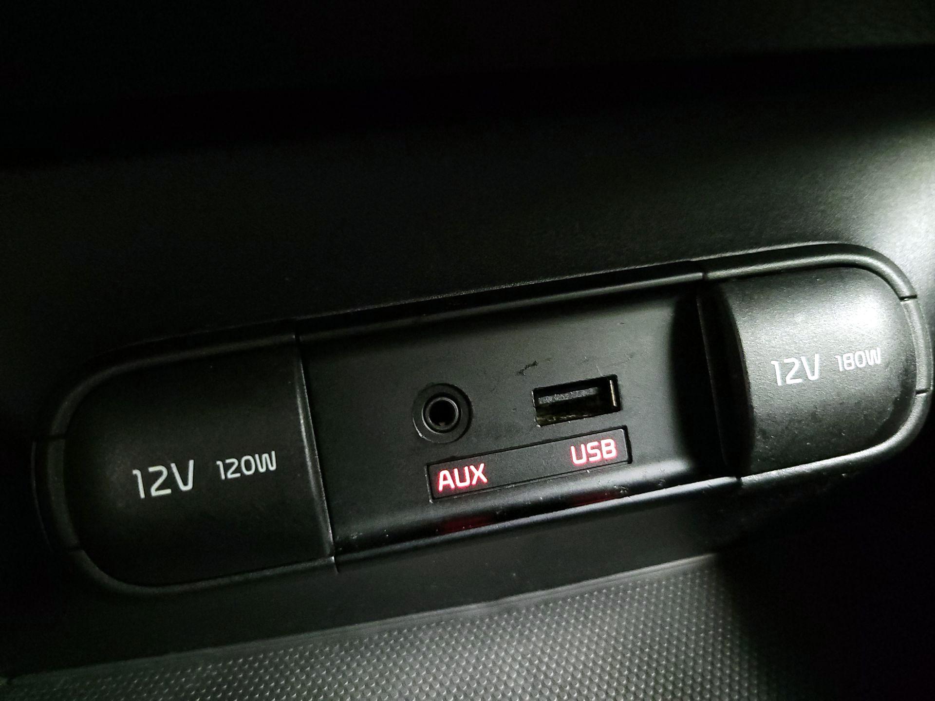 Thumbnail: 2015 Kia Soul - 18