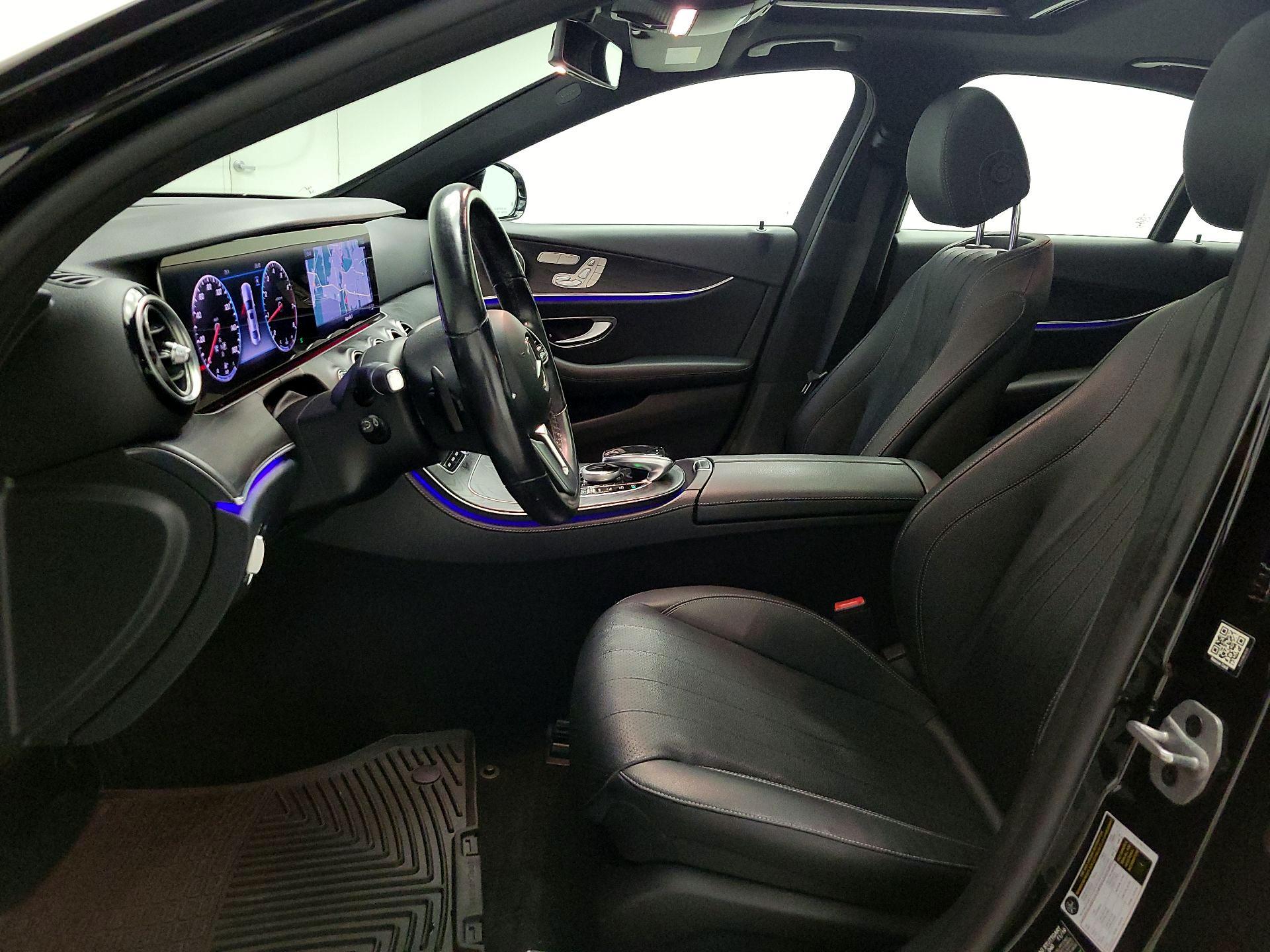 Thumbnail: 2020 Mercedes-Benz E-Class - 11