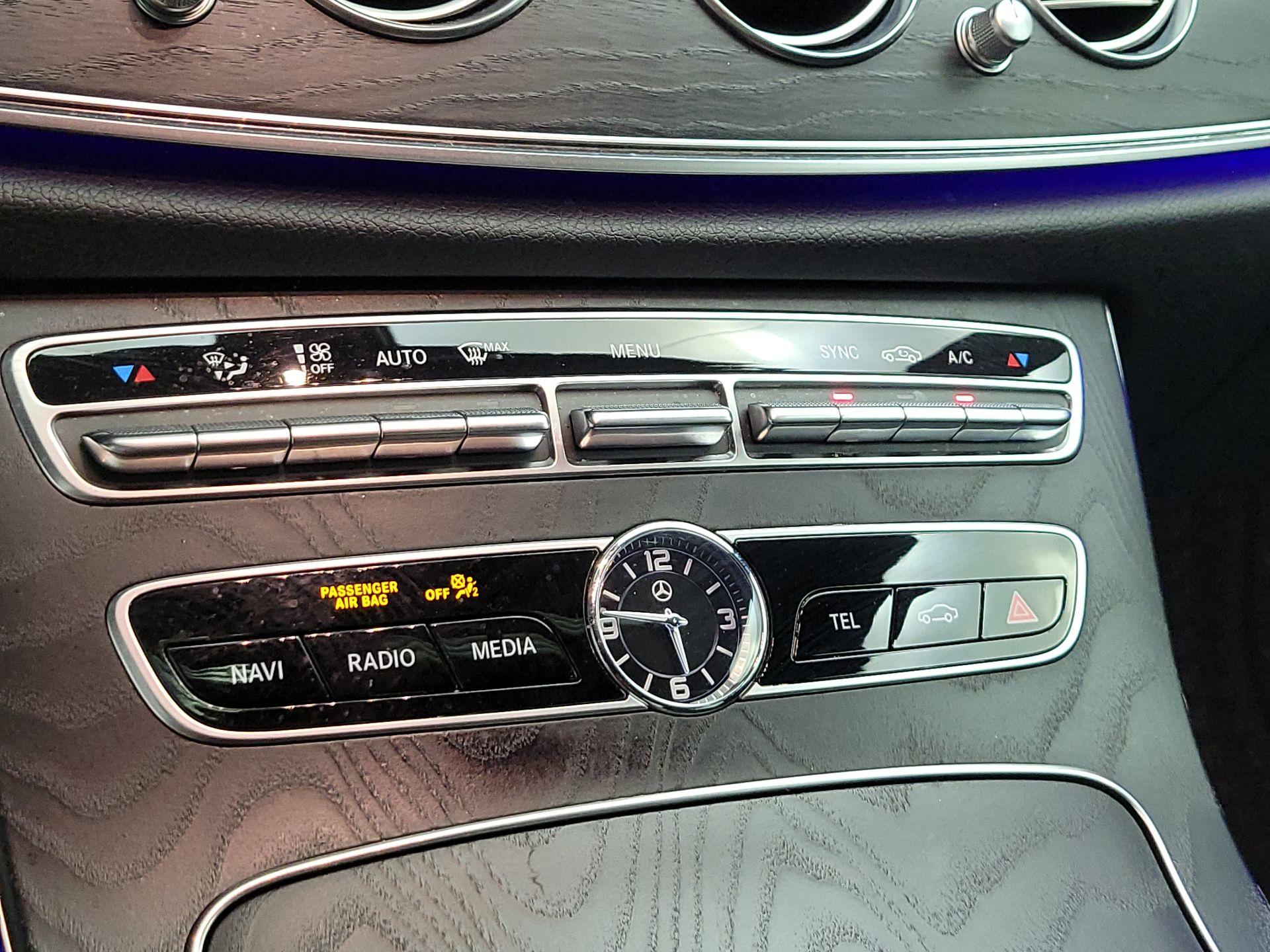 Thumbnail: 2020 Mercedes-Benz E-Class - 17