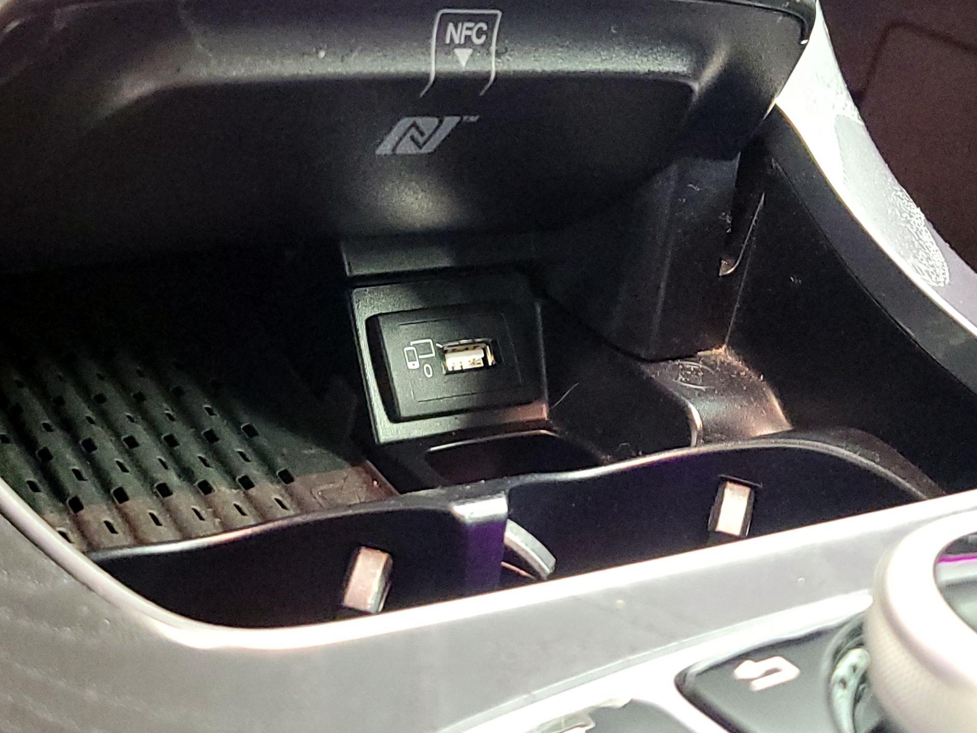 Thumbnail: 2020 Mercedes-Benz E-Class - 19