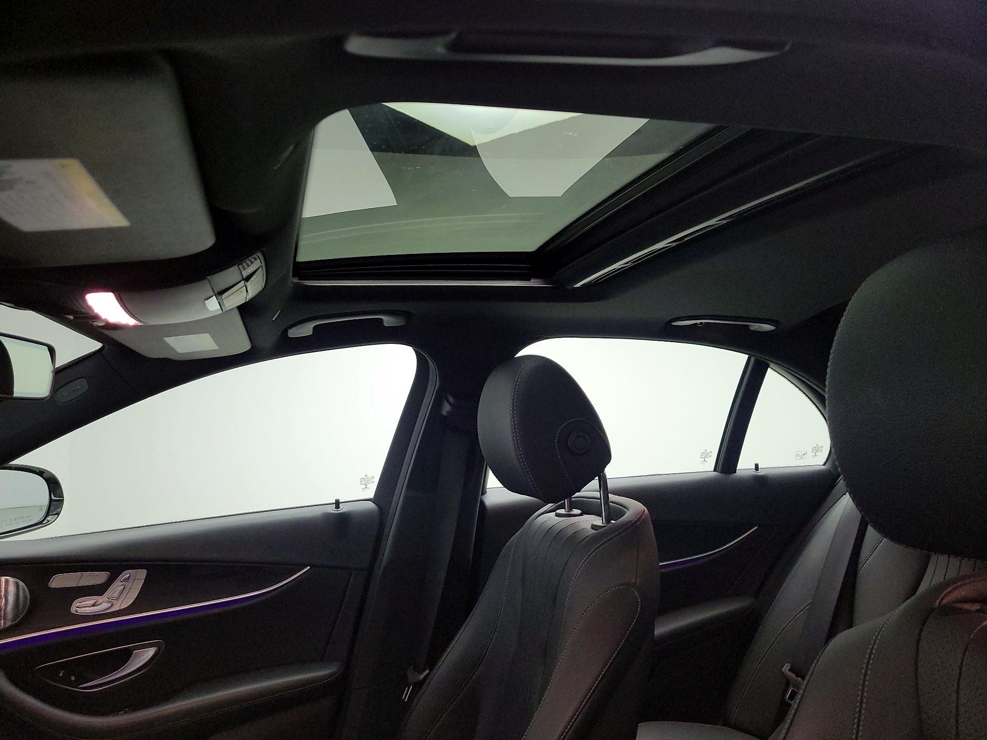 Thumbnail: 2020 Mercedes-Benz E-Class - 20