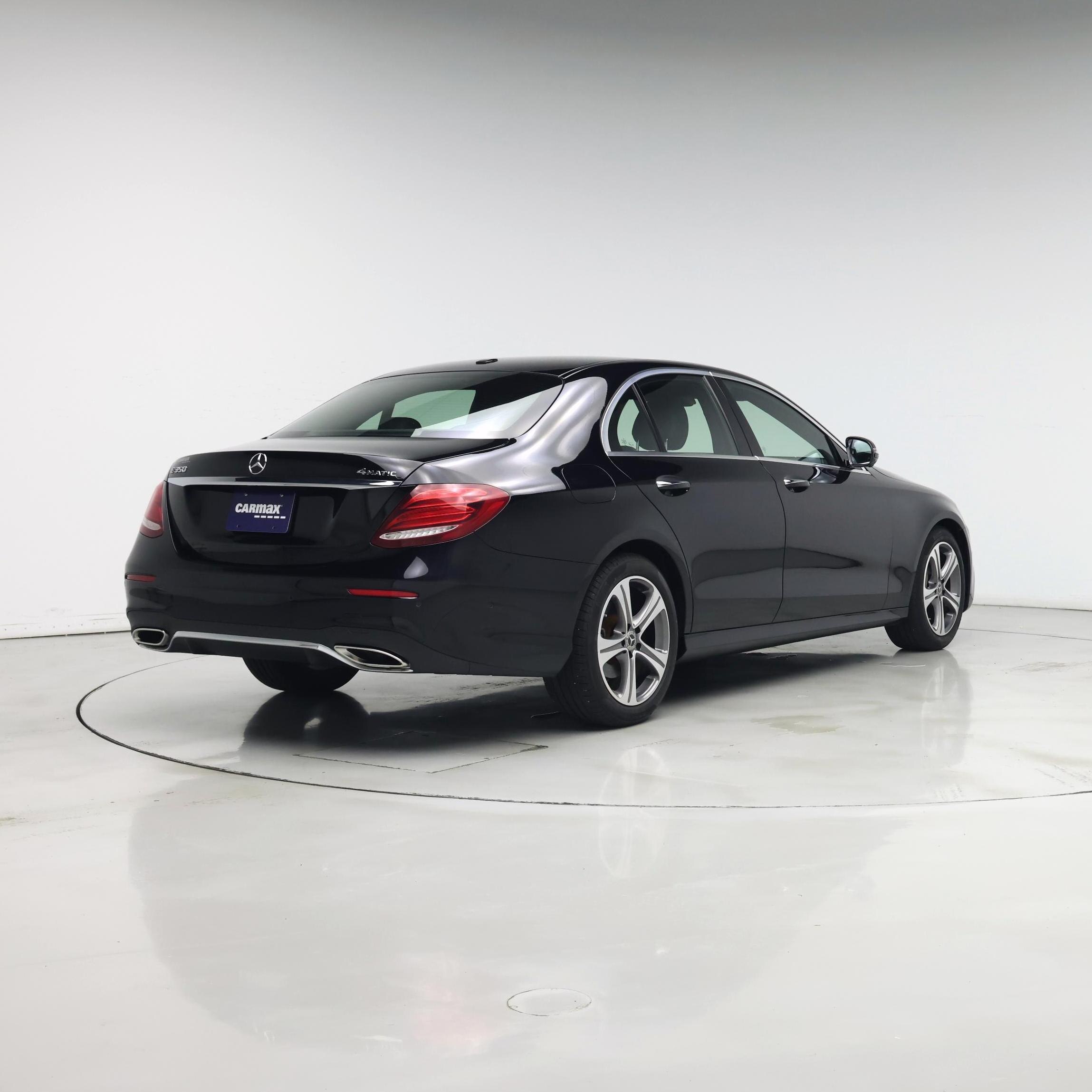 Thumbnail: 2020 Mercedes-Benz E-Class - 8