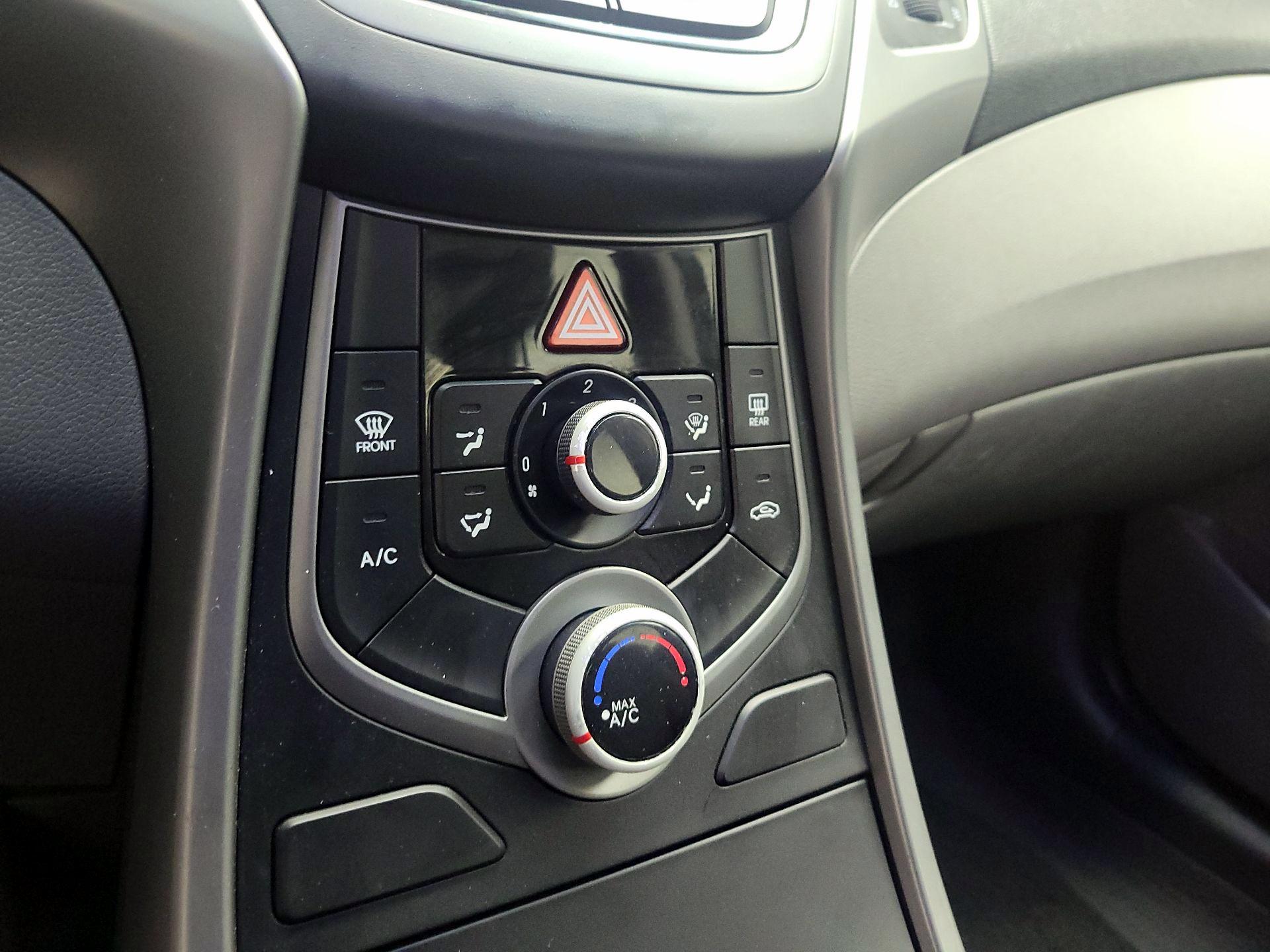 Thumbnail: 2015 Hyundai Elantra - 14