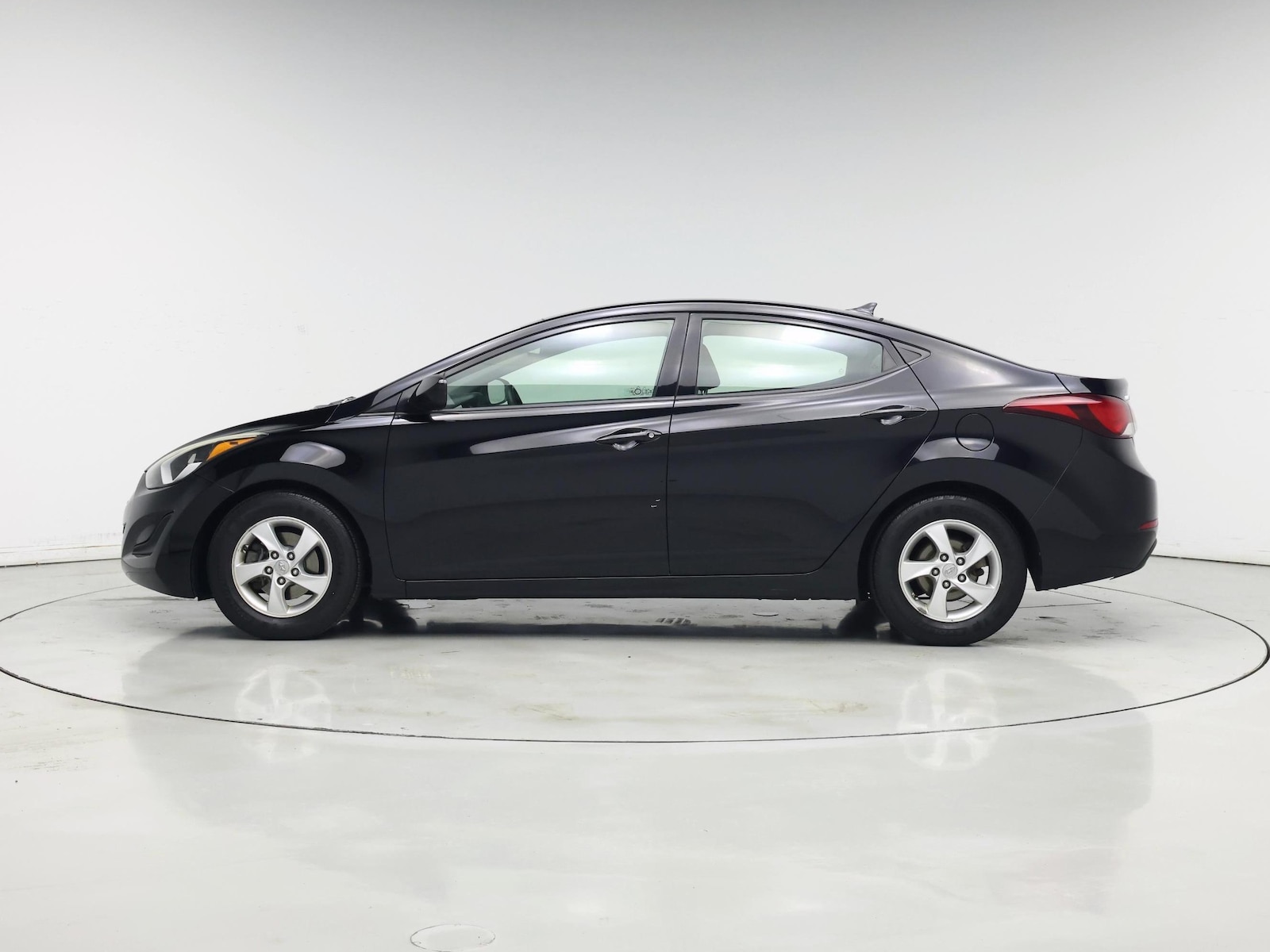 Image of 2015 Hyundai Elantra SE