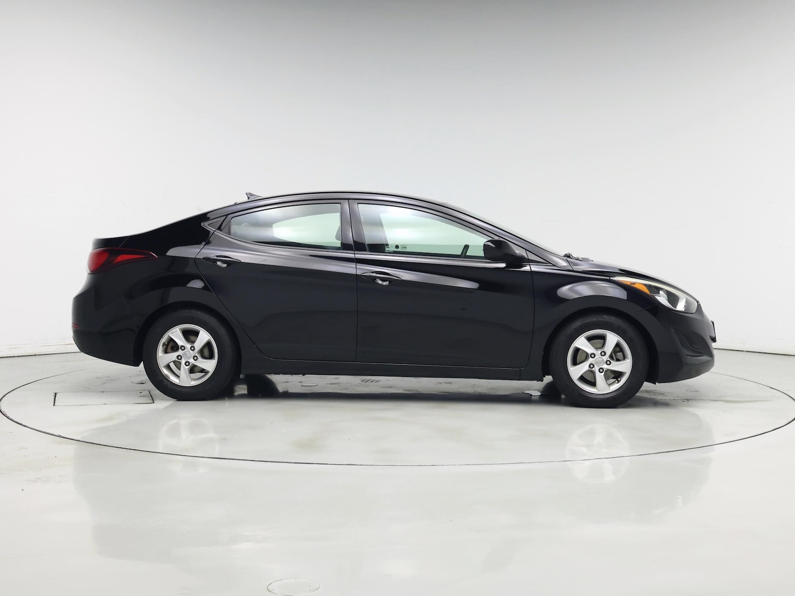 Image of 2015 Hyundai Elantra SE