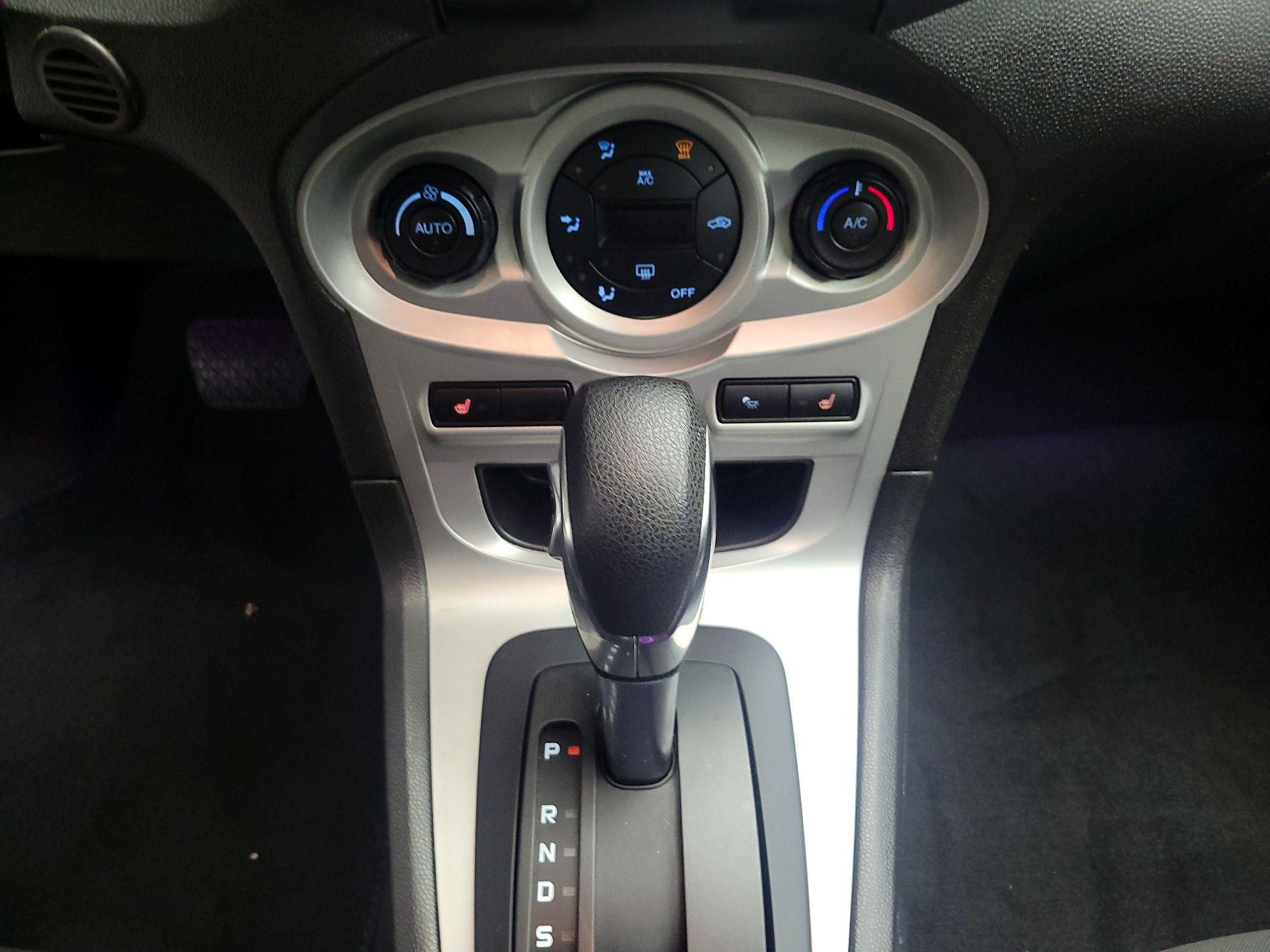 Thumbnail: 2018 Ford Fiesta - 16