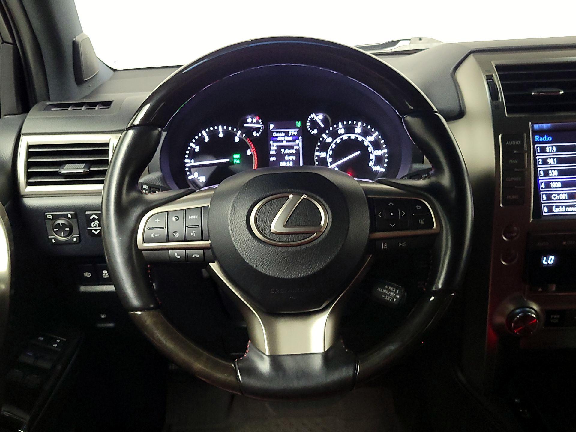 Thumbnail: 2021 Lexus GX - 10