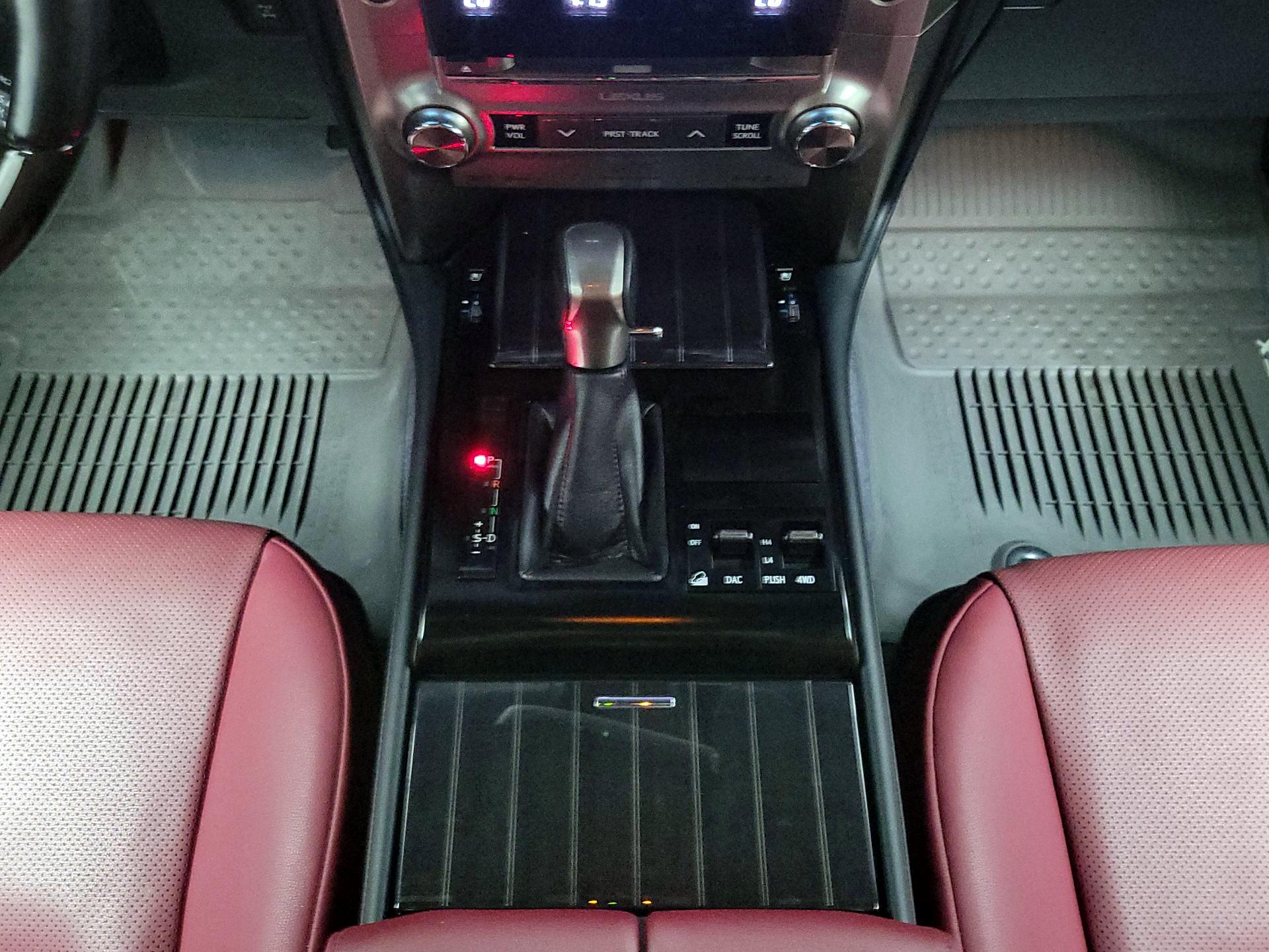 Thumbnail: 2021 Lexus GX - 18