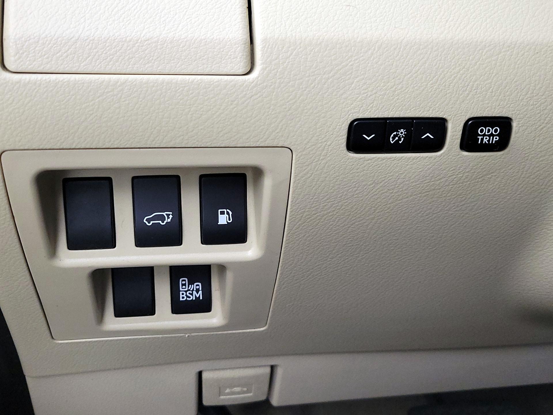 Thumbnail: 2015 Lexus RX - 13