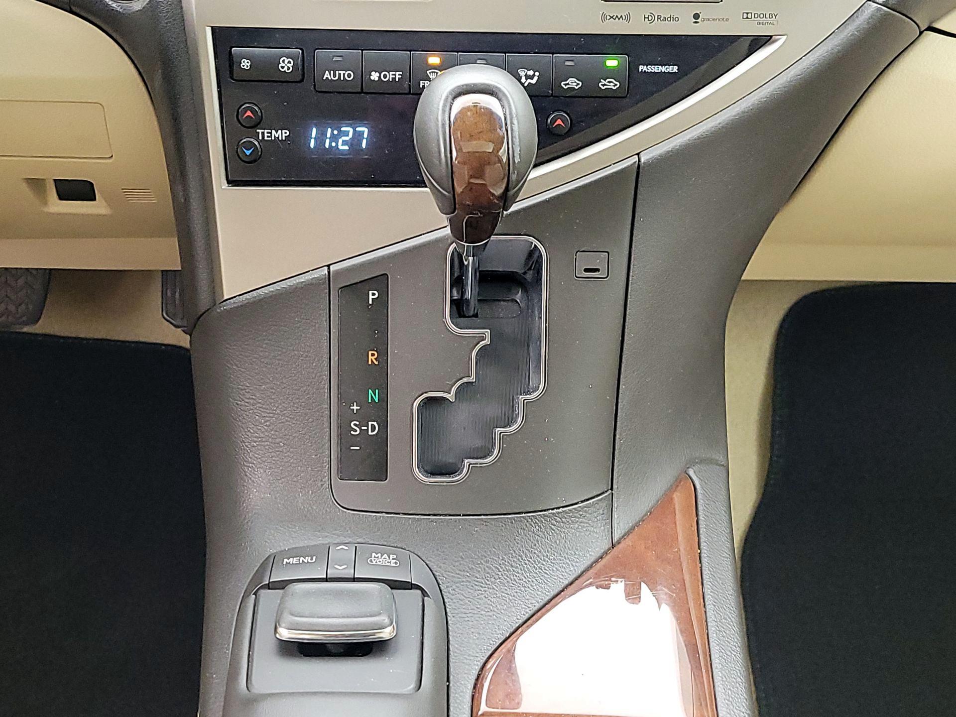 Thumbnail: 2015 Lexus RX - 18