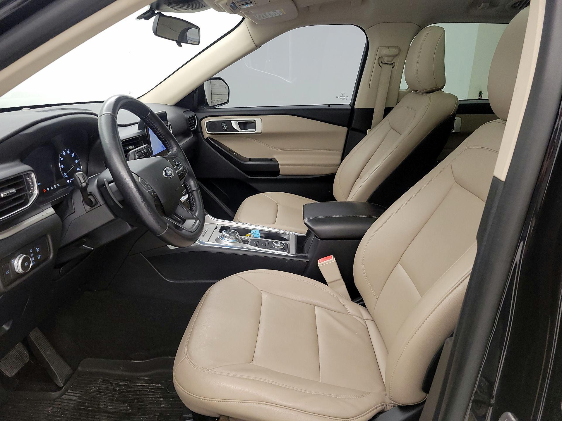 Thumbnail: 2020 Ford Explorer - 11