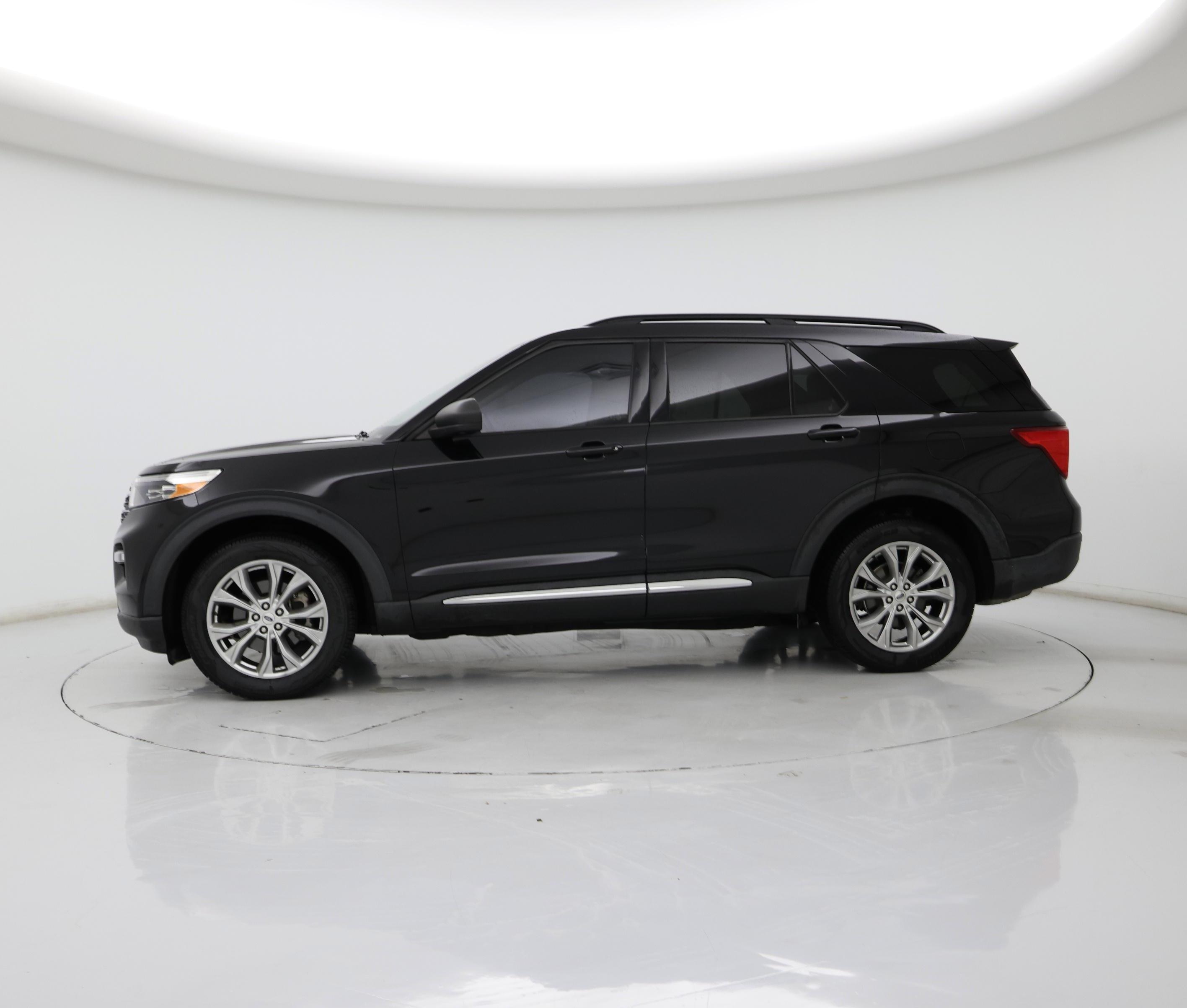 Thumbnail: 2020 Ford Explorer - 3