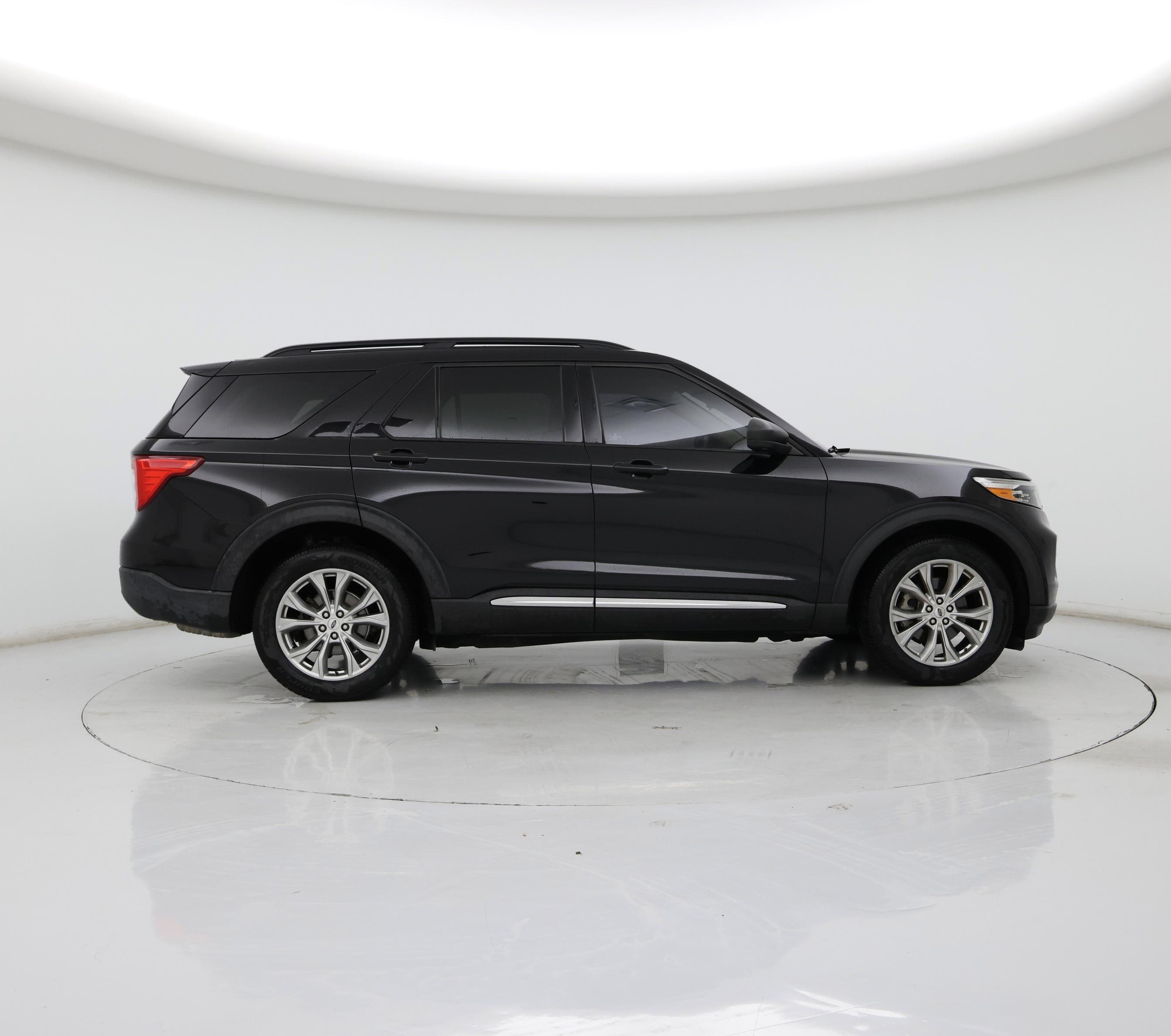 Thumbnail: 2020 Ford Explorer - 7