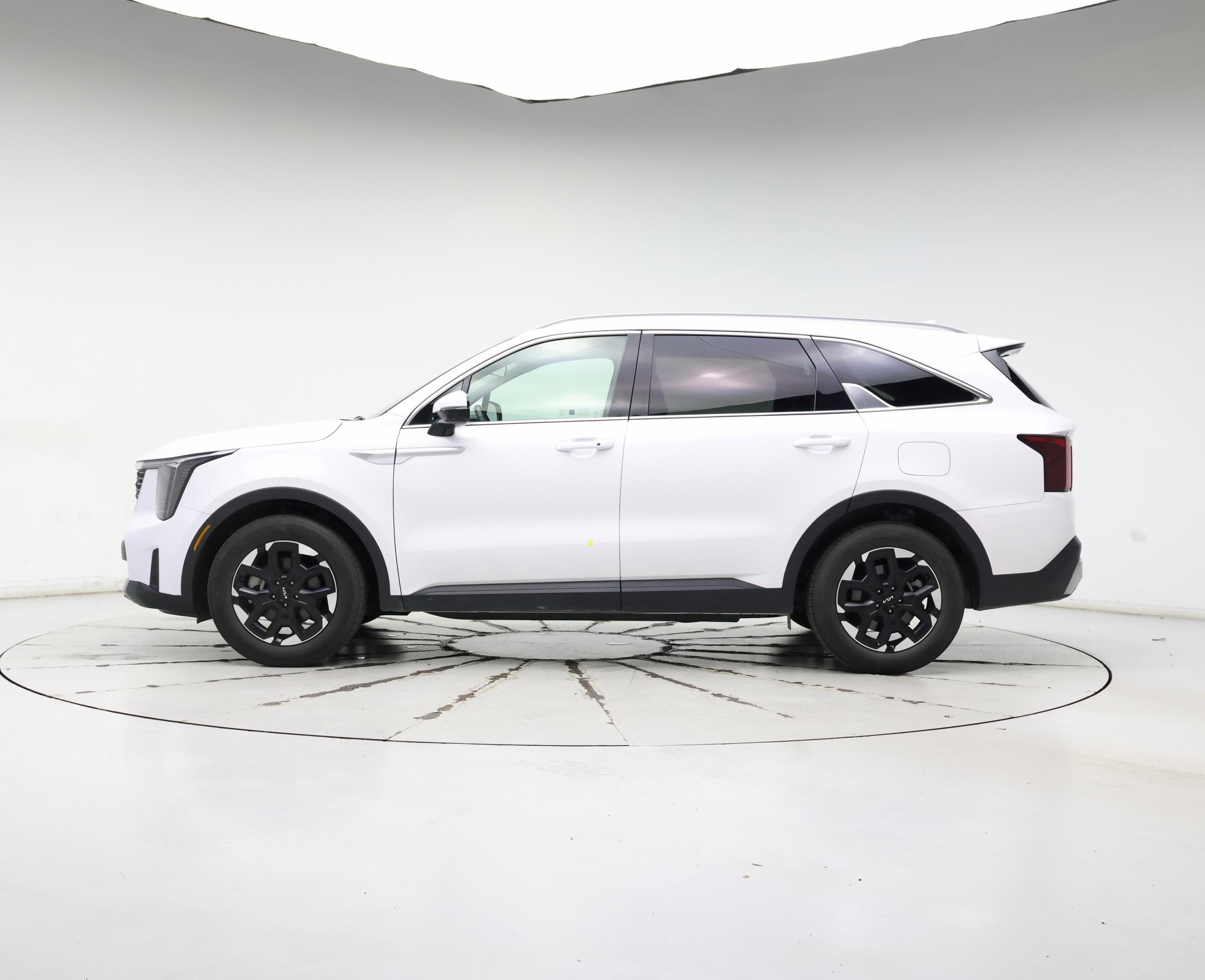 Thumbnail: 2024 Kia Sorento - 3