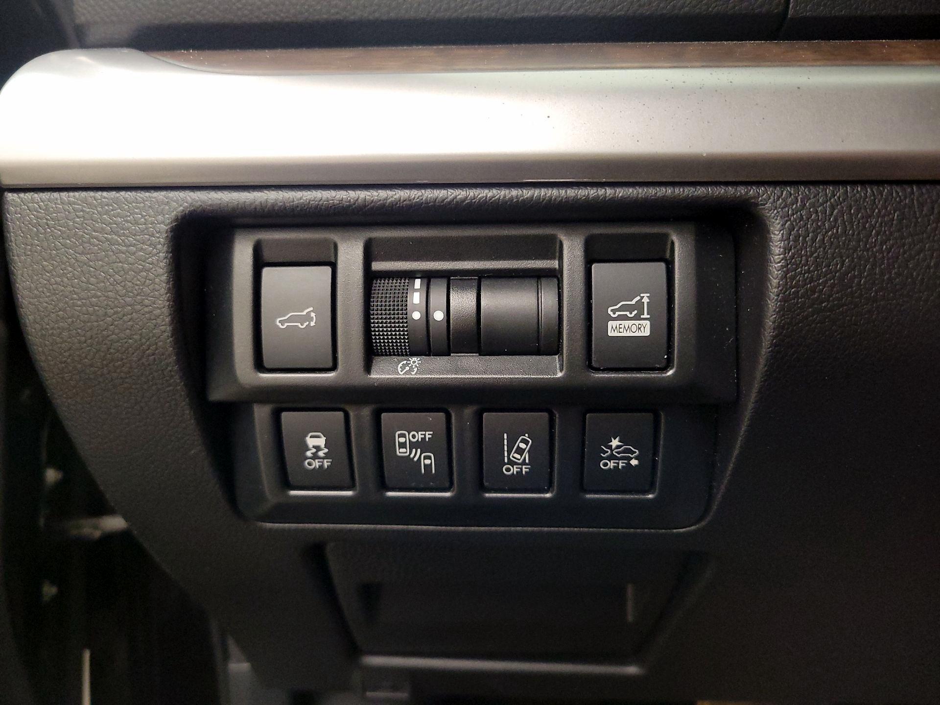Thumbnail: 2018 Subaru Outback - 13