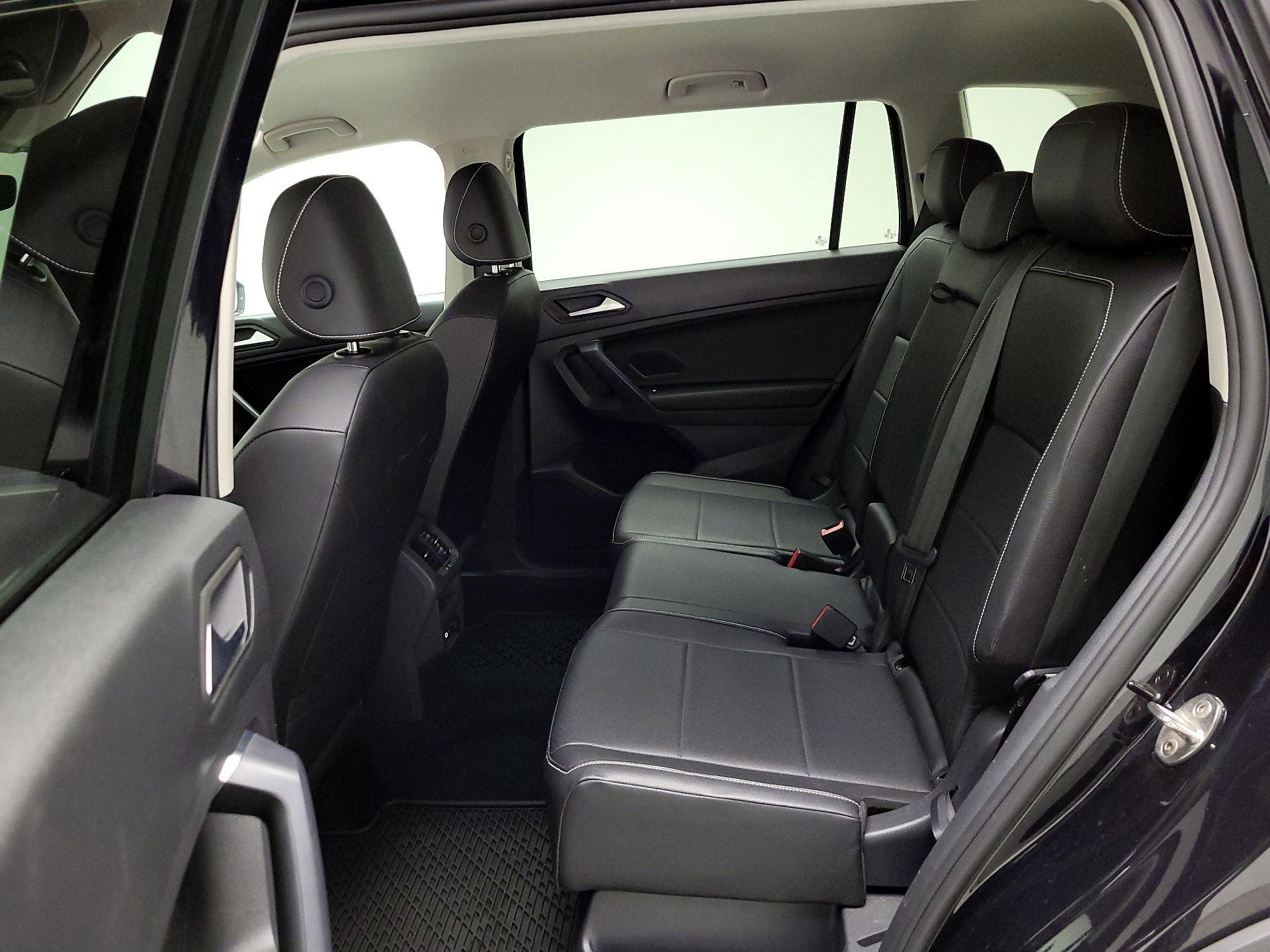 Thumbnail: 2021 Volkswagen Tiguan - 18