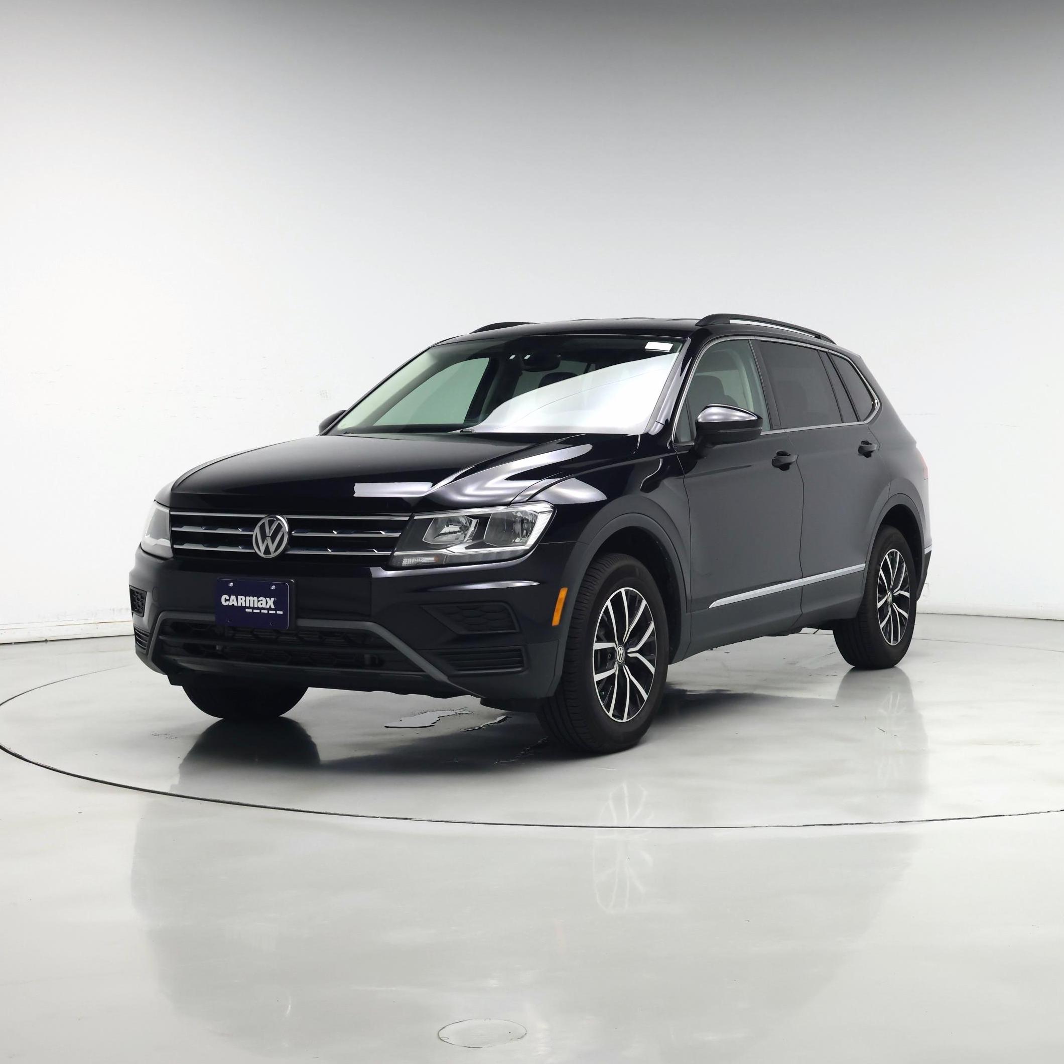Thumbnail: 2021 Volkswagen Tiguan - 4