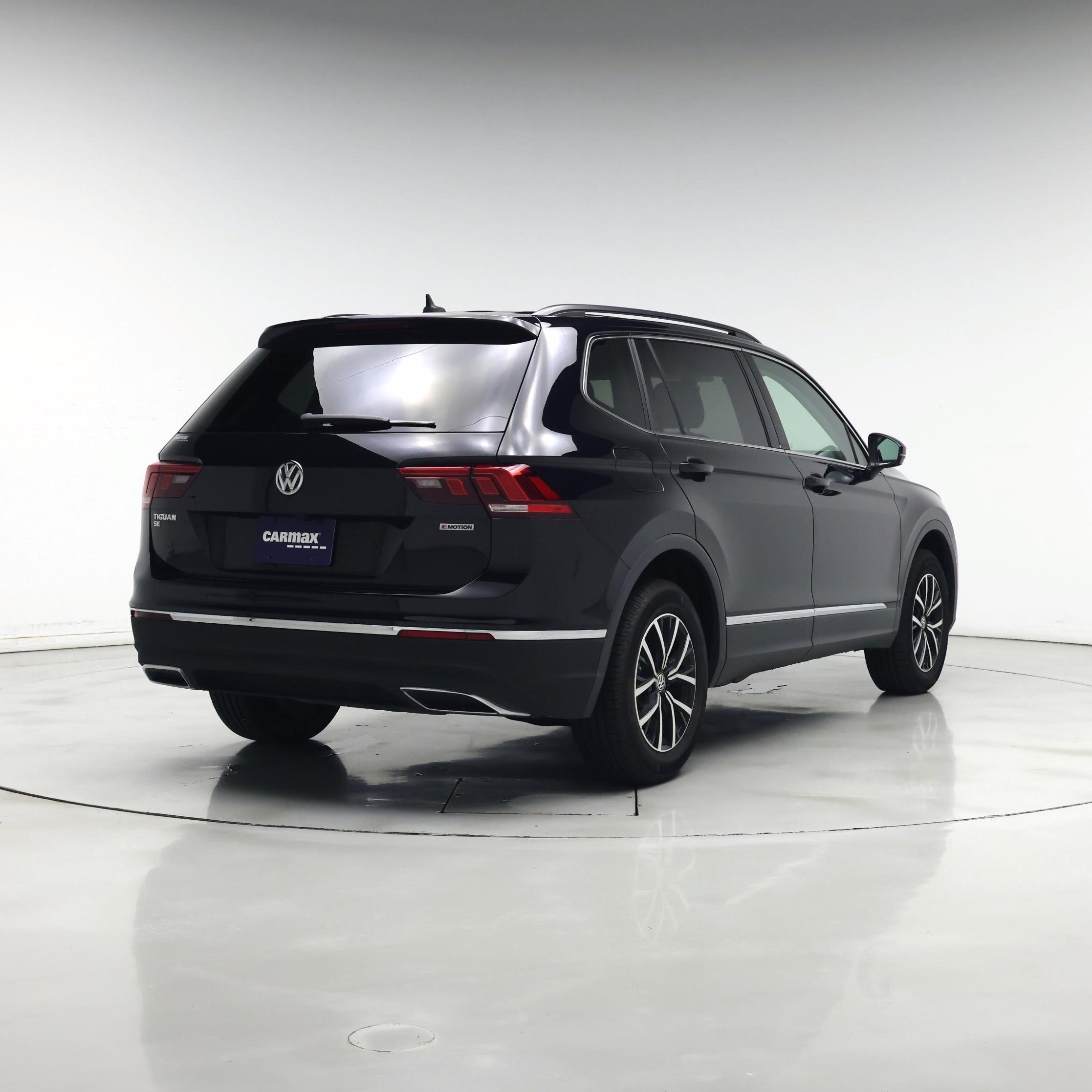 Thumbnail: 2021 Volkswagen Tiguan - 8