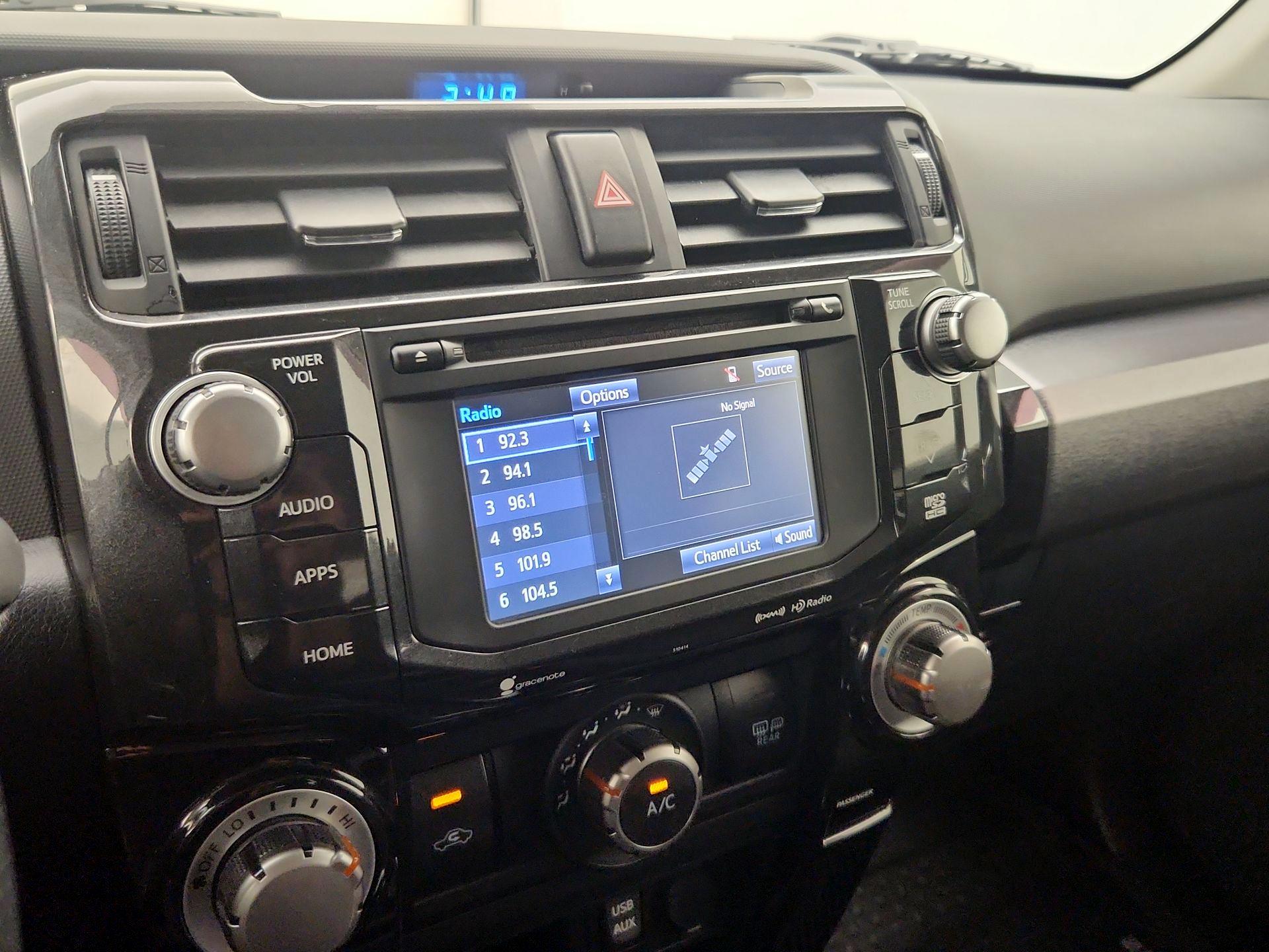 Thumbnail: 2019 Toyota 4Runner - 15