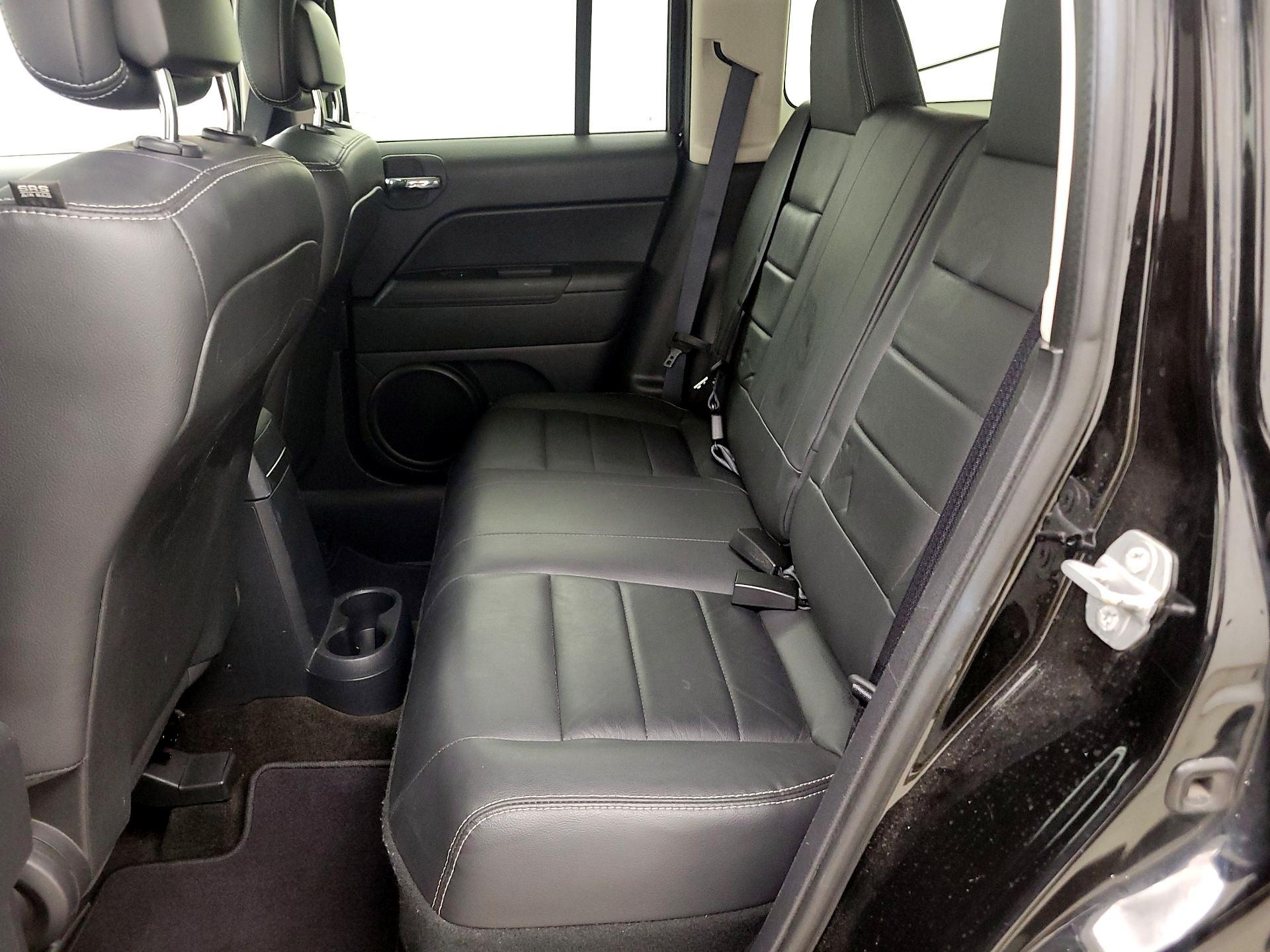 Thumbnail: 2015 Jeep Patriot - 19