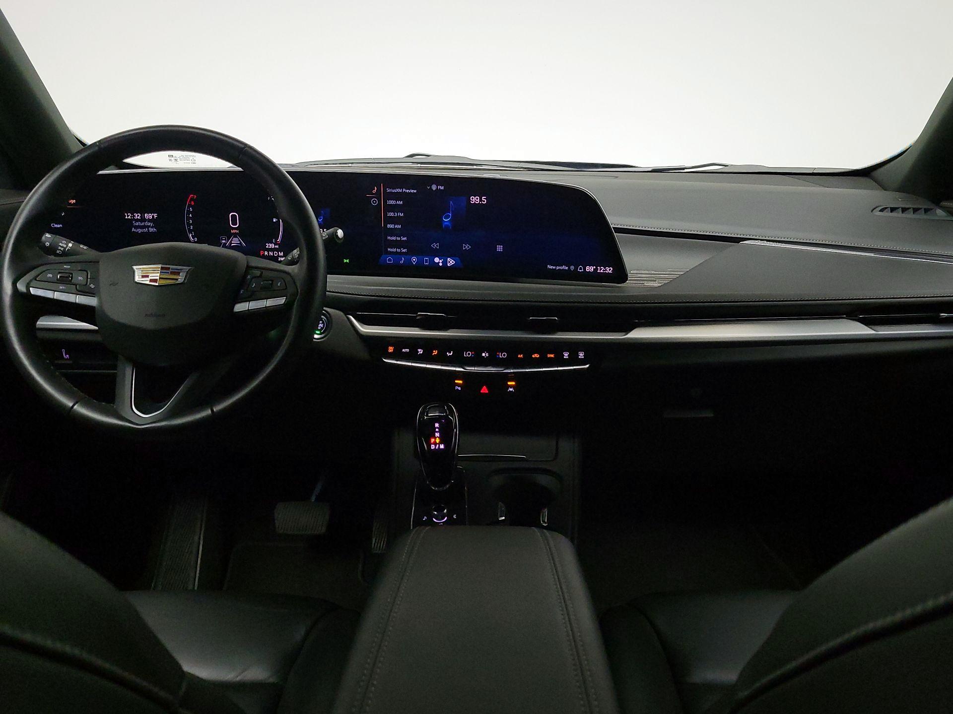 Thumbnail: 2024 Cadillac XT4 - 9