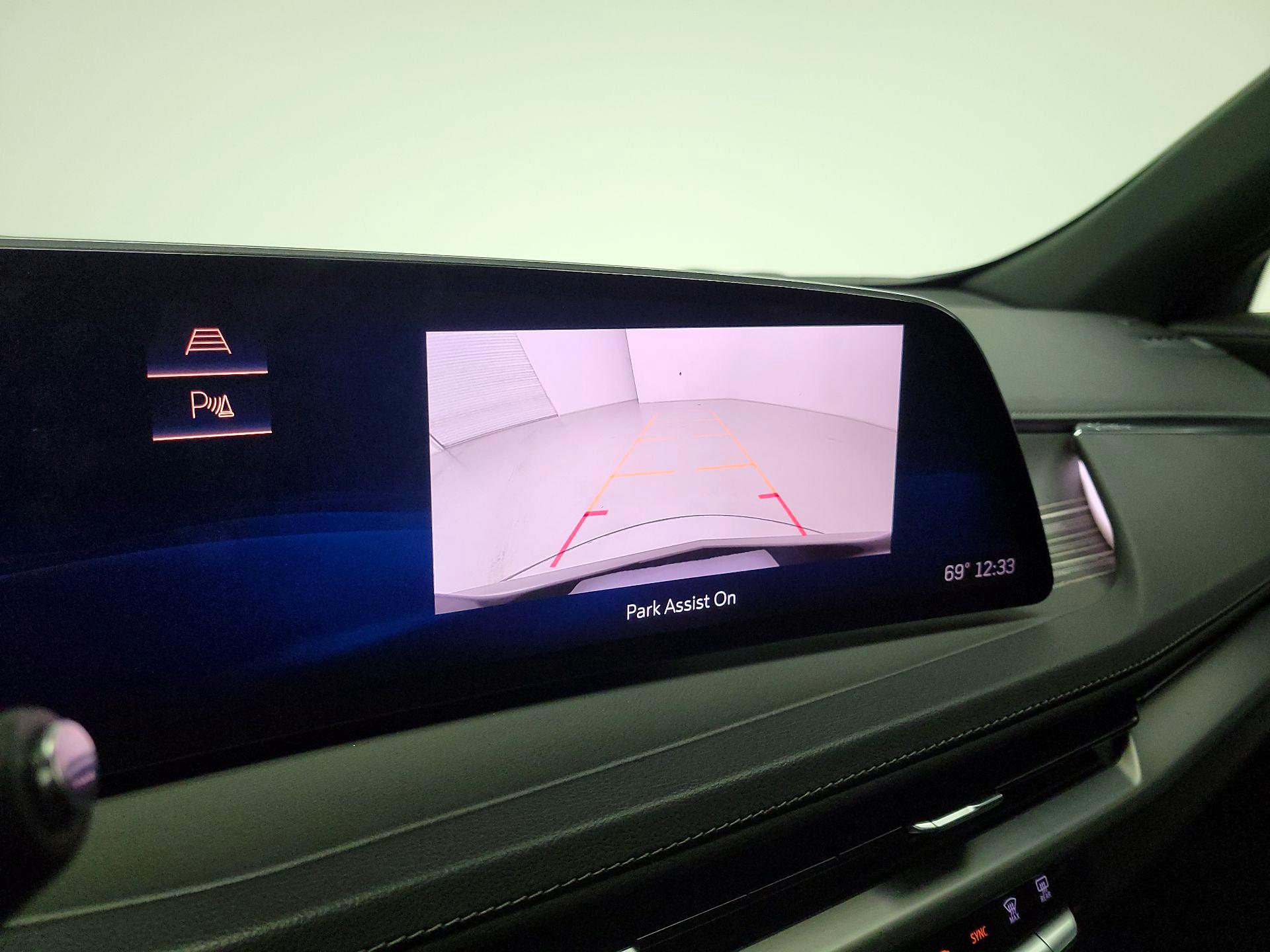 Thumbnail: 2024 Cadillac XT4 - 14