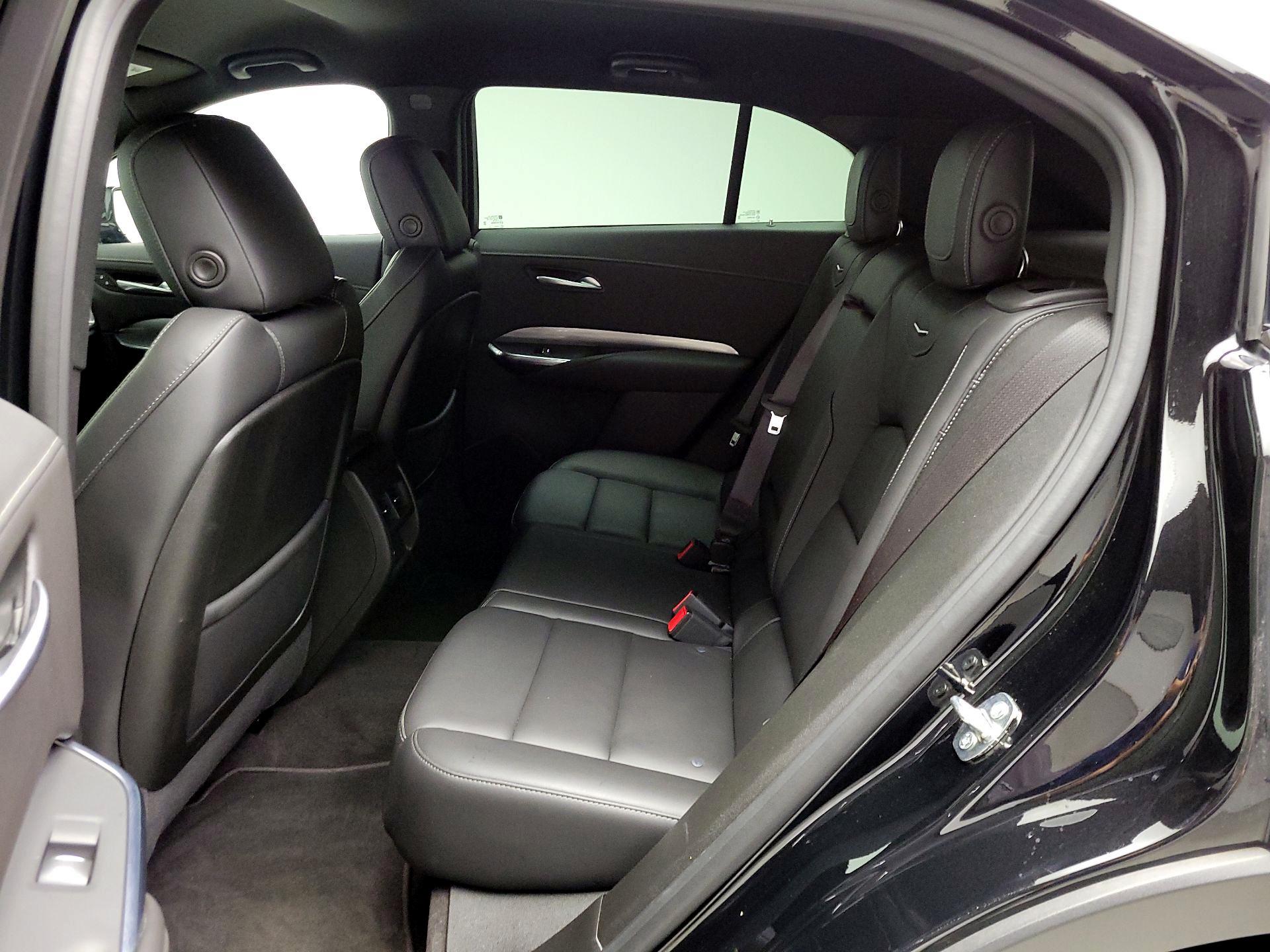 Thumbnail: 2024 Cadillac XT4 - 19