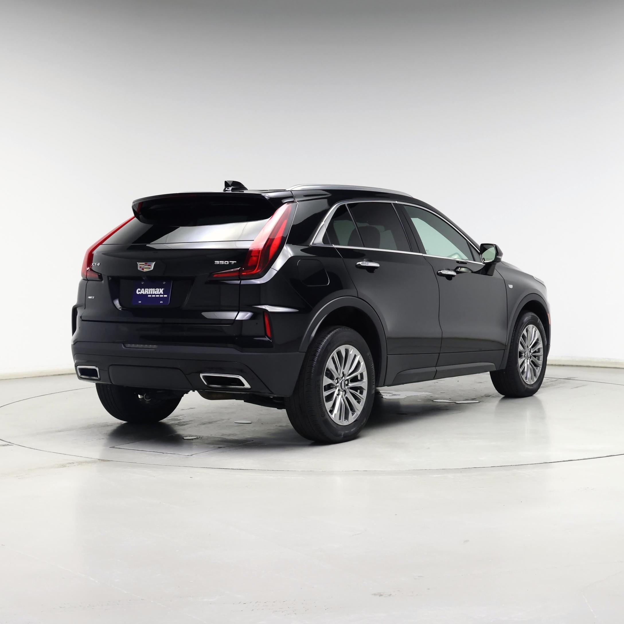 Thumbnail: 2024 Cadillac XT4 - 8
