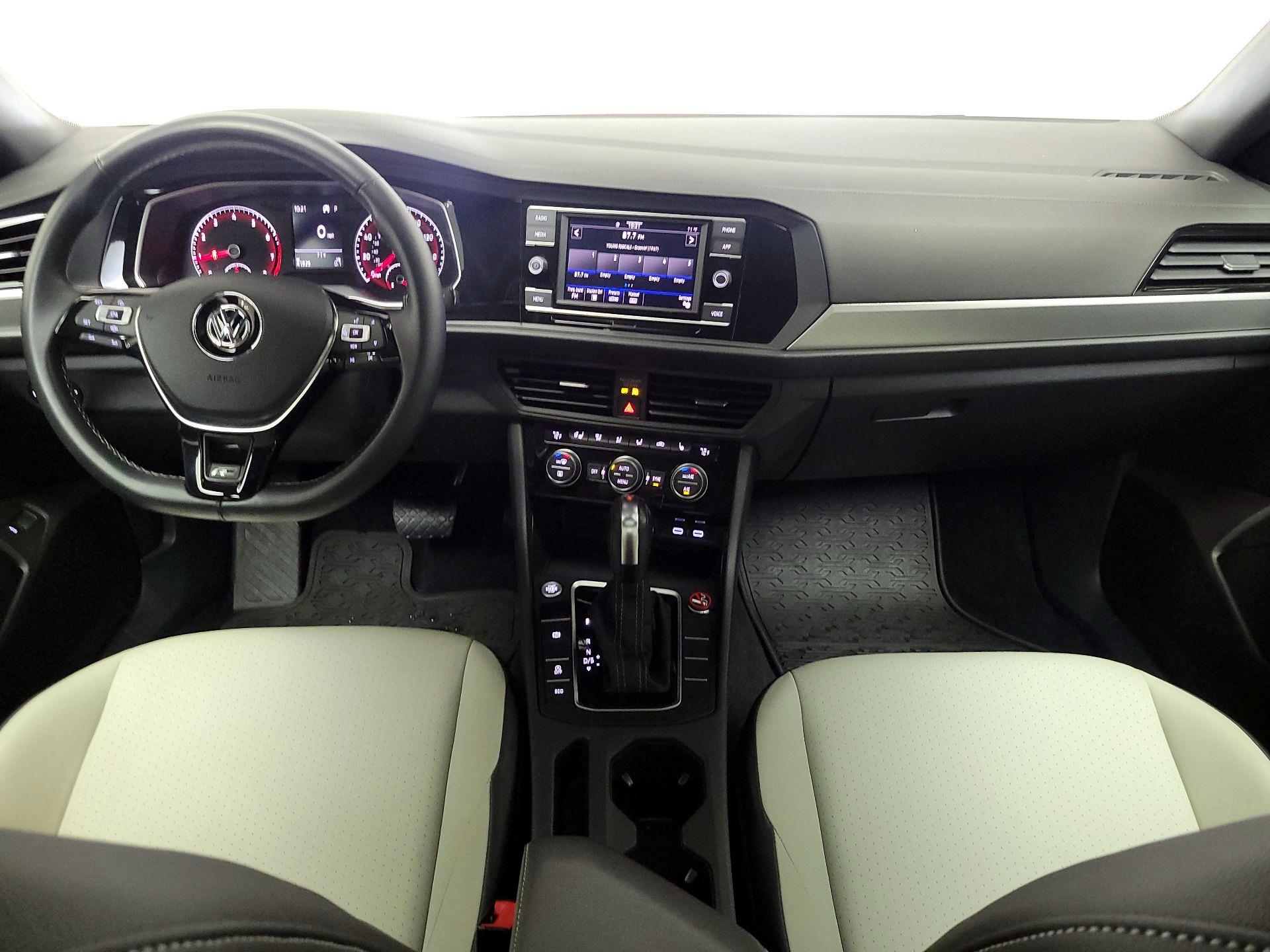 Thumbnail: 2020 Volkswagen Jetta - 9