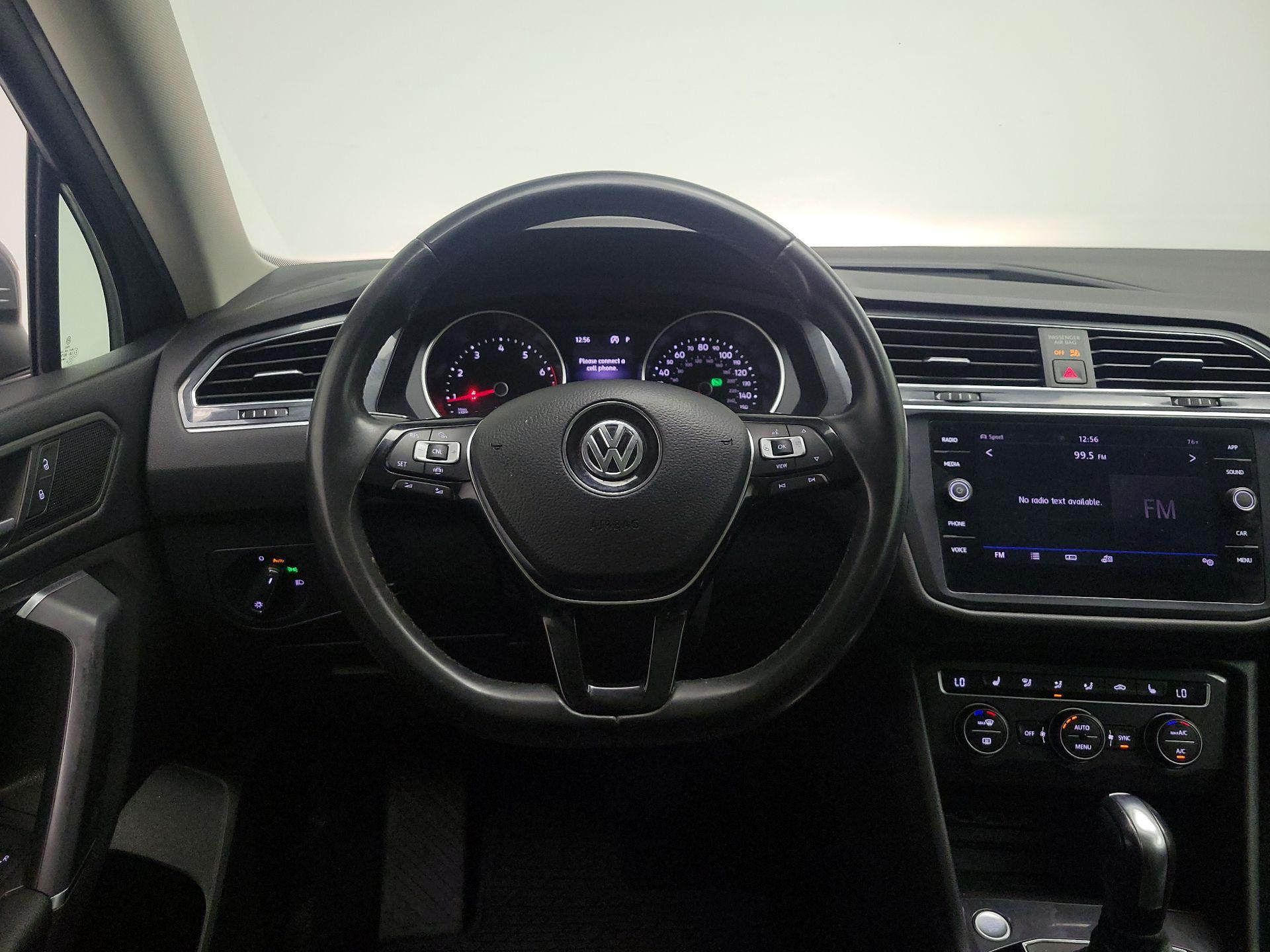 Thumbnail: 2020 Volkswagen Tiguan - 10