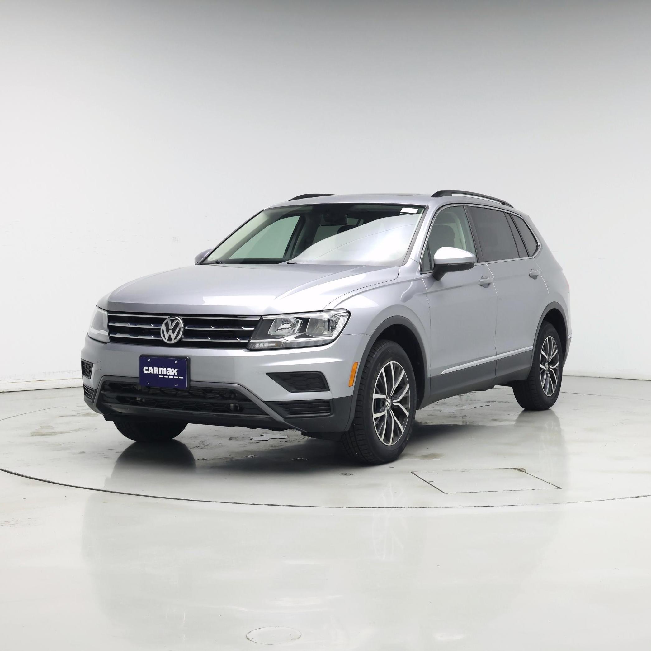 Thumbnail: 2020 Volkswagen Tiguan - 4