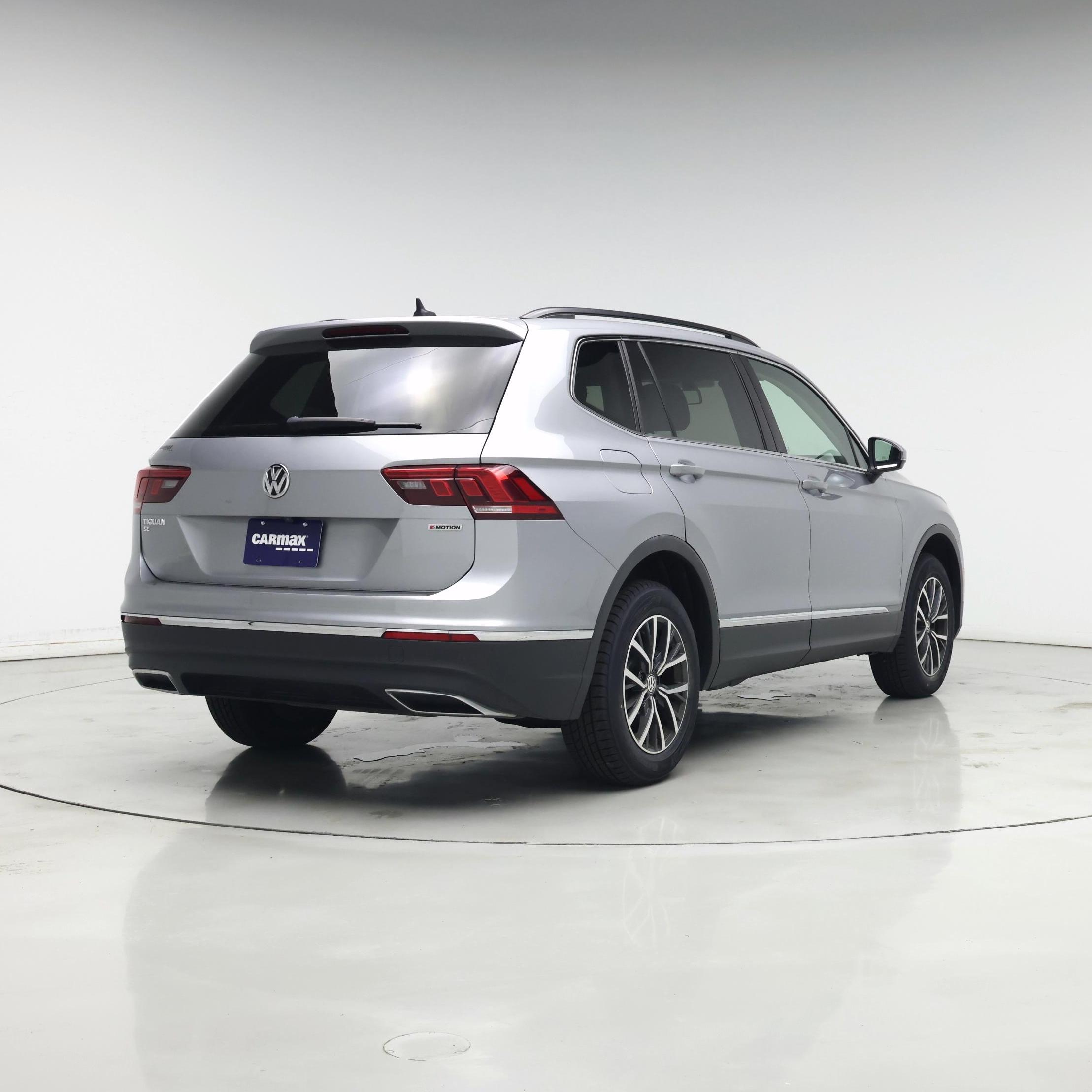 Thumbnail: 2020 Volkswagen Tiguan - 8