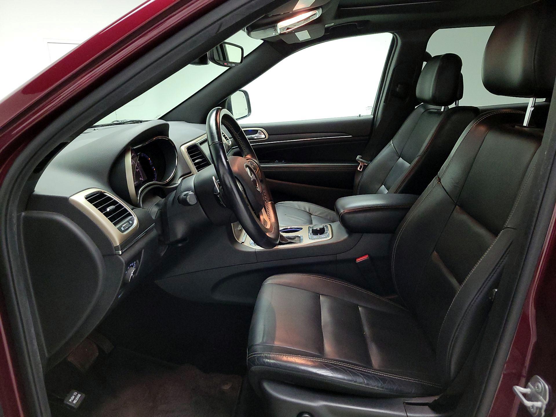 Thumbnail: 2017 Jeep Grand Cherokee - 11