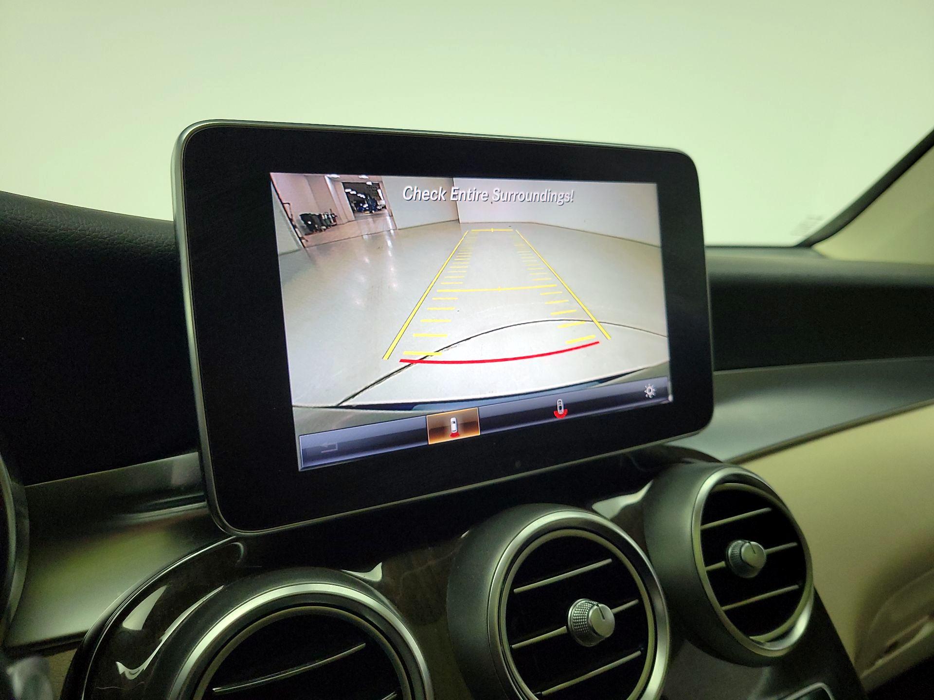 Thumbnail: 2016 Mercedes-Benz GLC - 15