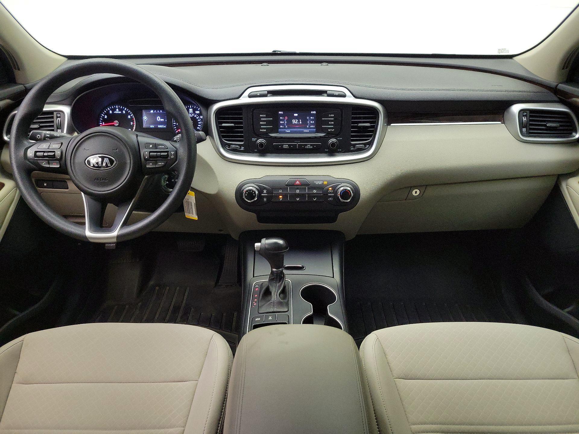 Thumbnail: 2017 Kia Sorento - 9