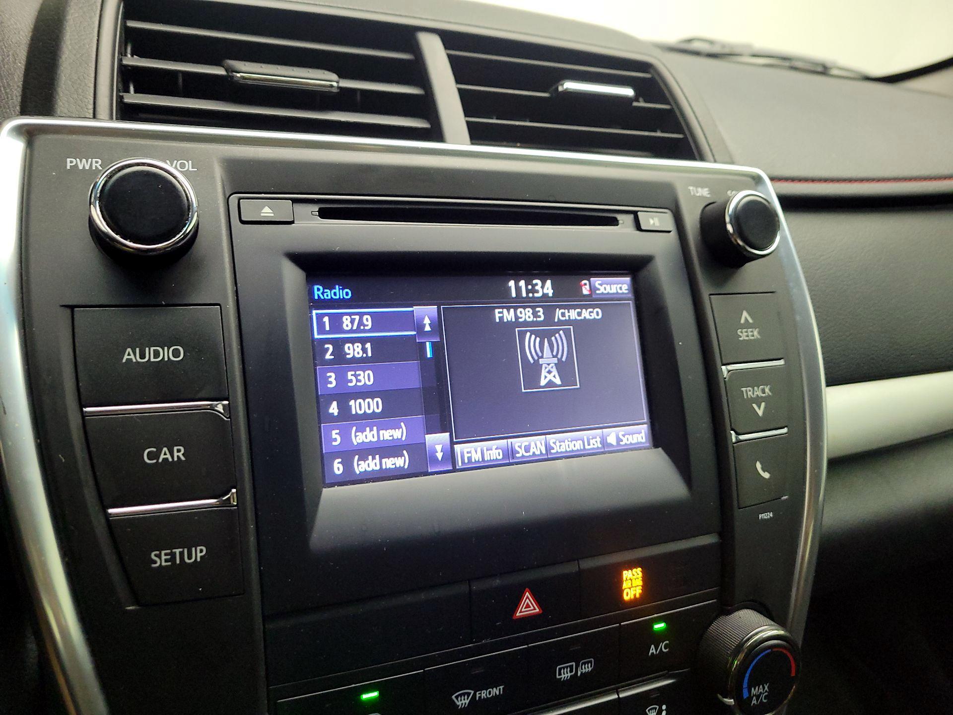 Thumbnail: 2016 Toyota Camry - 14