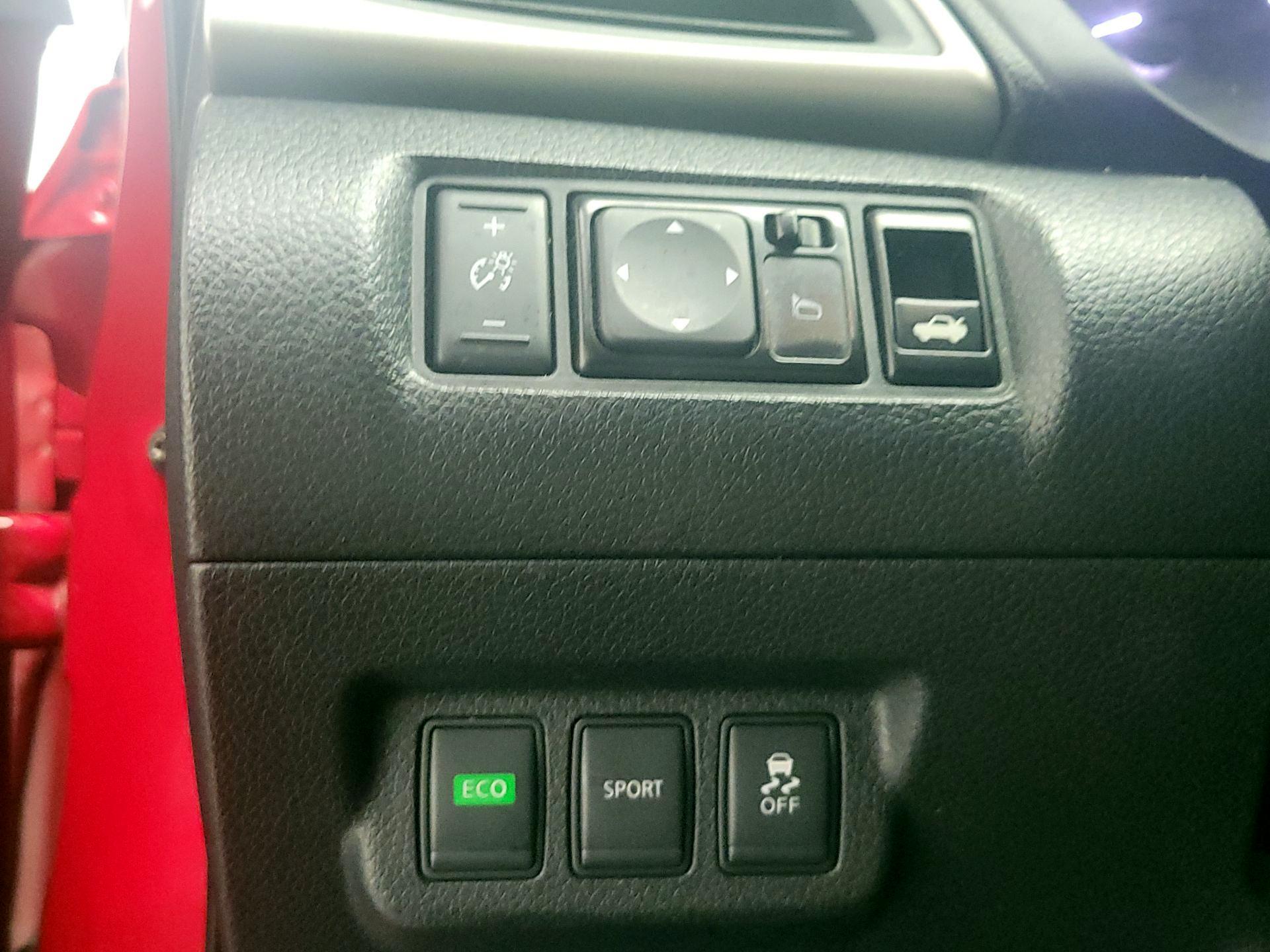 Thumbnail: 2015 Nissan Sentra - 13