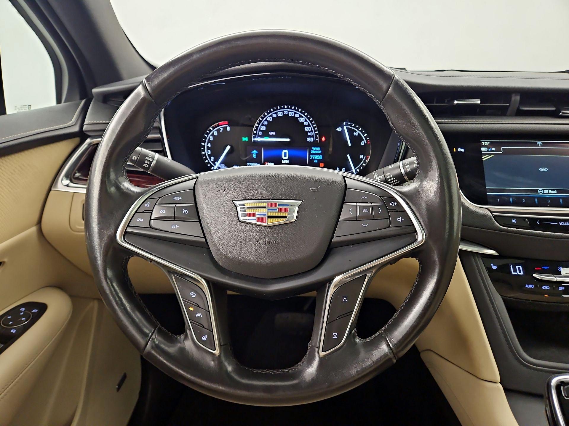 Thumbnail: 2019 Cadillac XT5 - 10