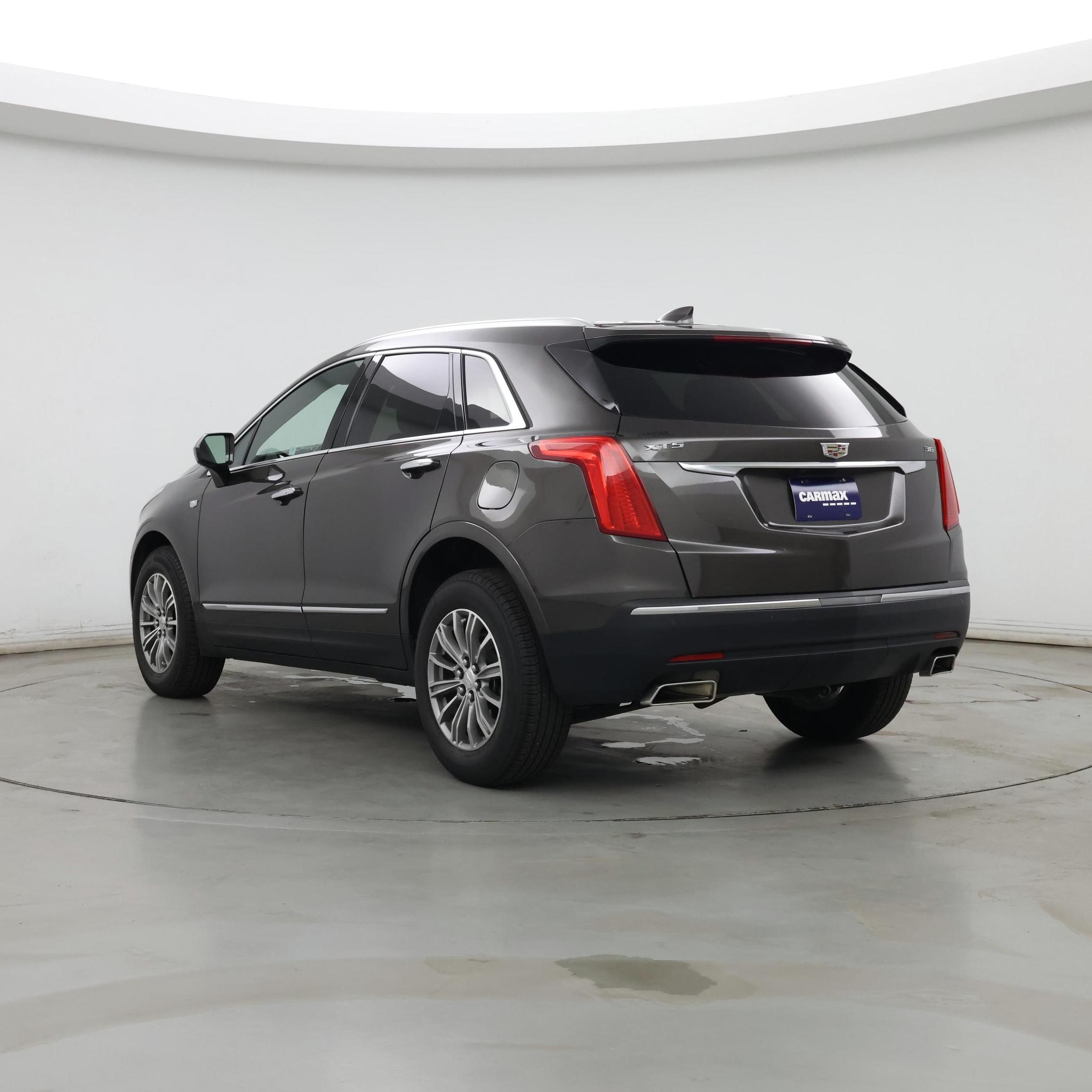 Thumbnail: 2019 Cadillac XT5 - 2