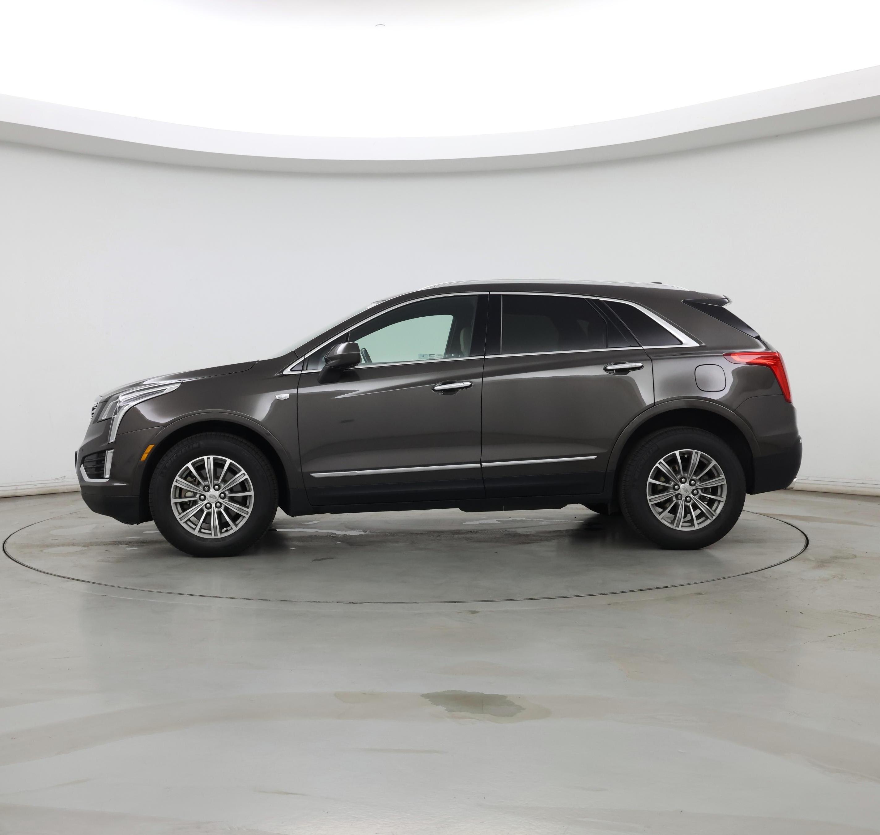 Thumbnail: 2019 Cadillac XT5 - 3