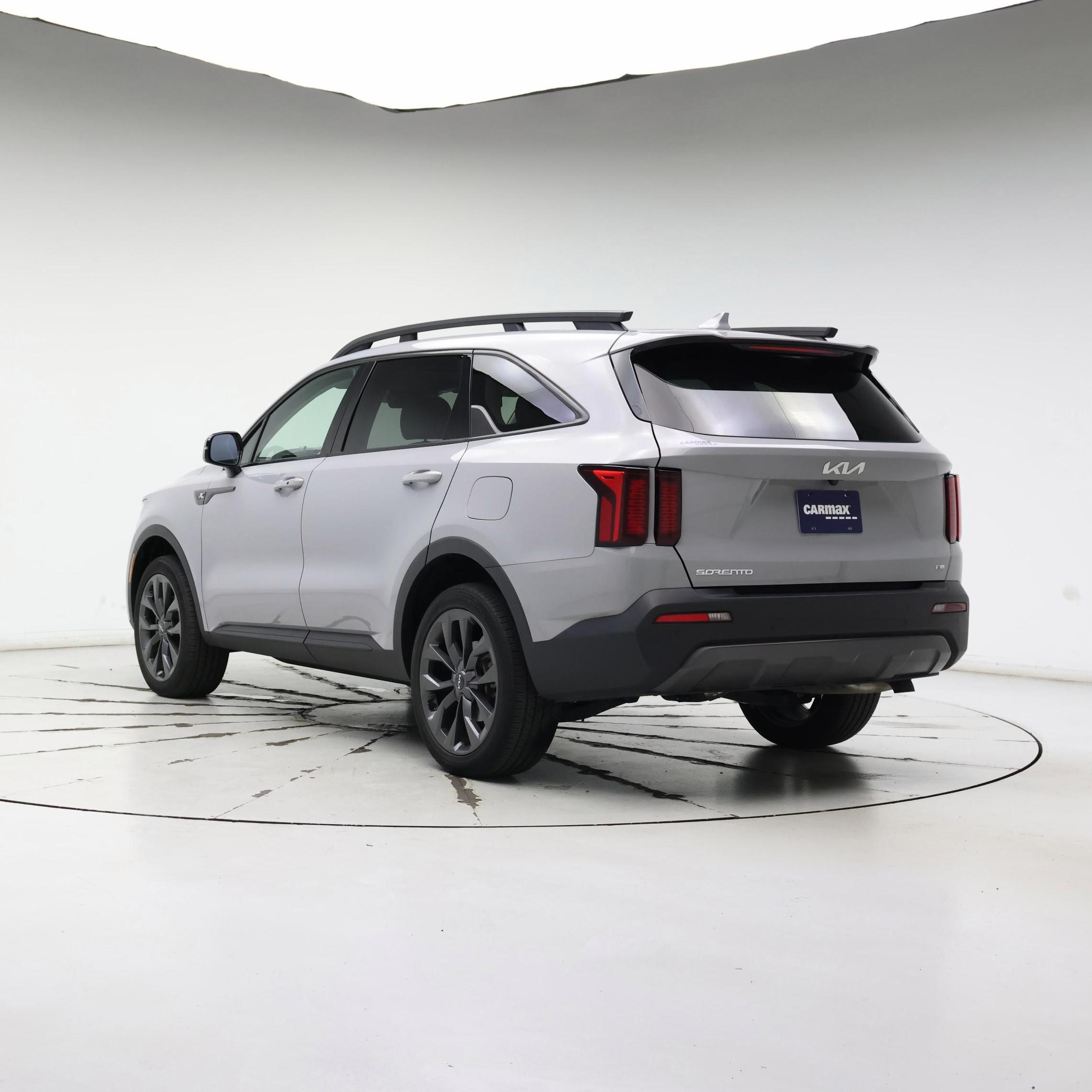 Thumbnail: 2023 Kia Sorento - 2