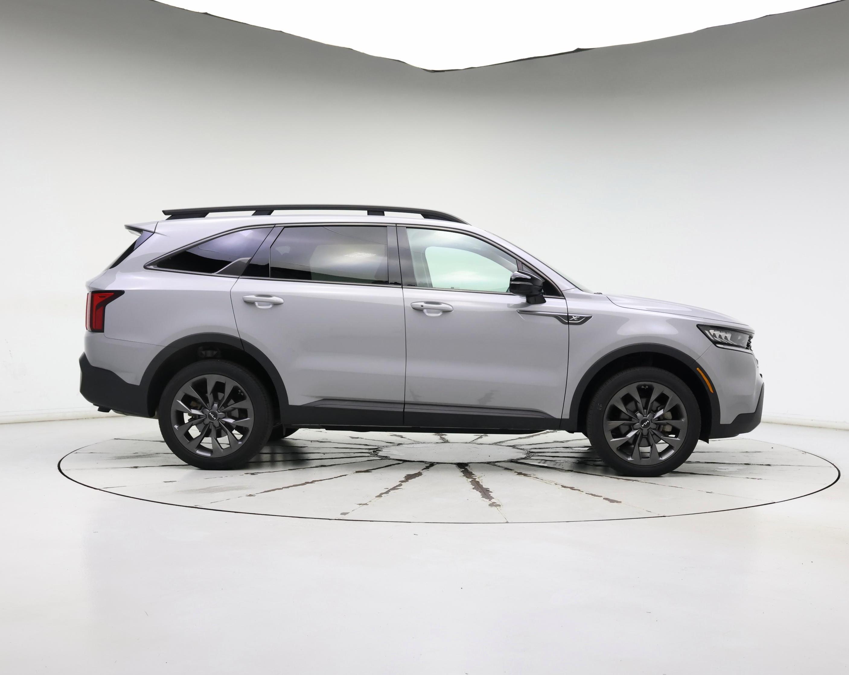 Thumbnail: 2023 Kia Sorento - 7