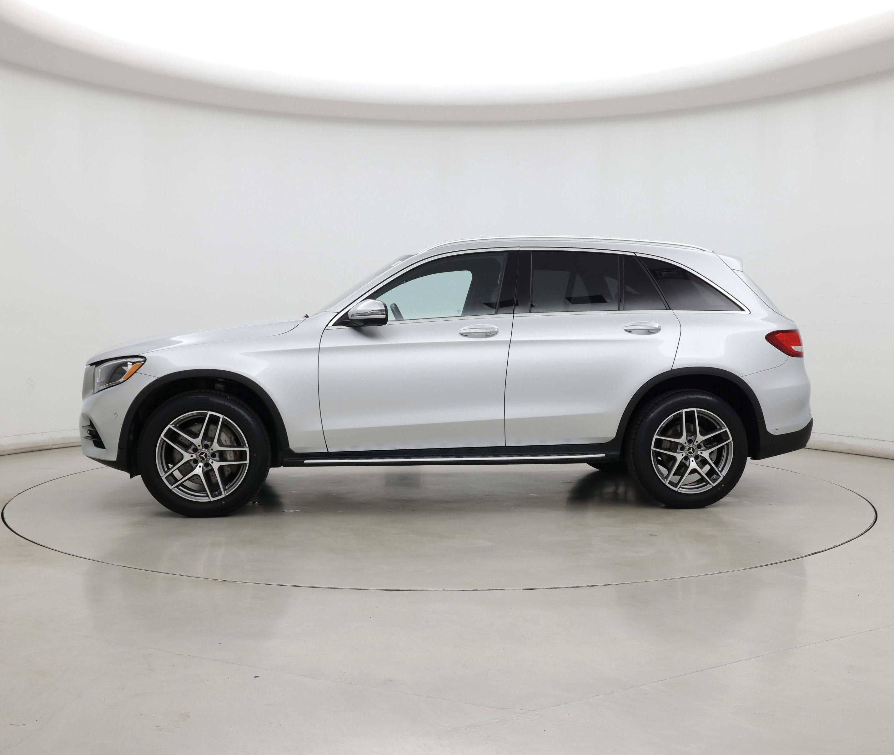 Thumbnail: 2018 Mercedes-Benz GLC - 3