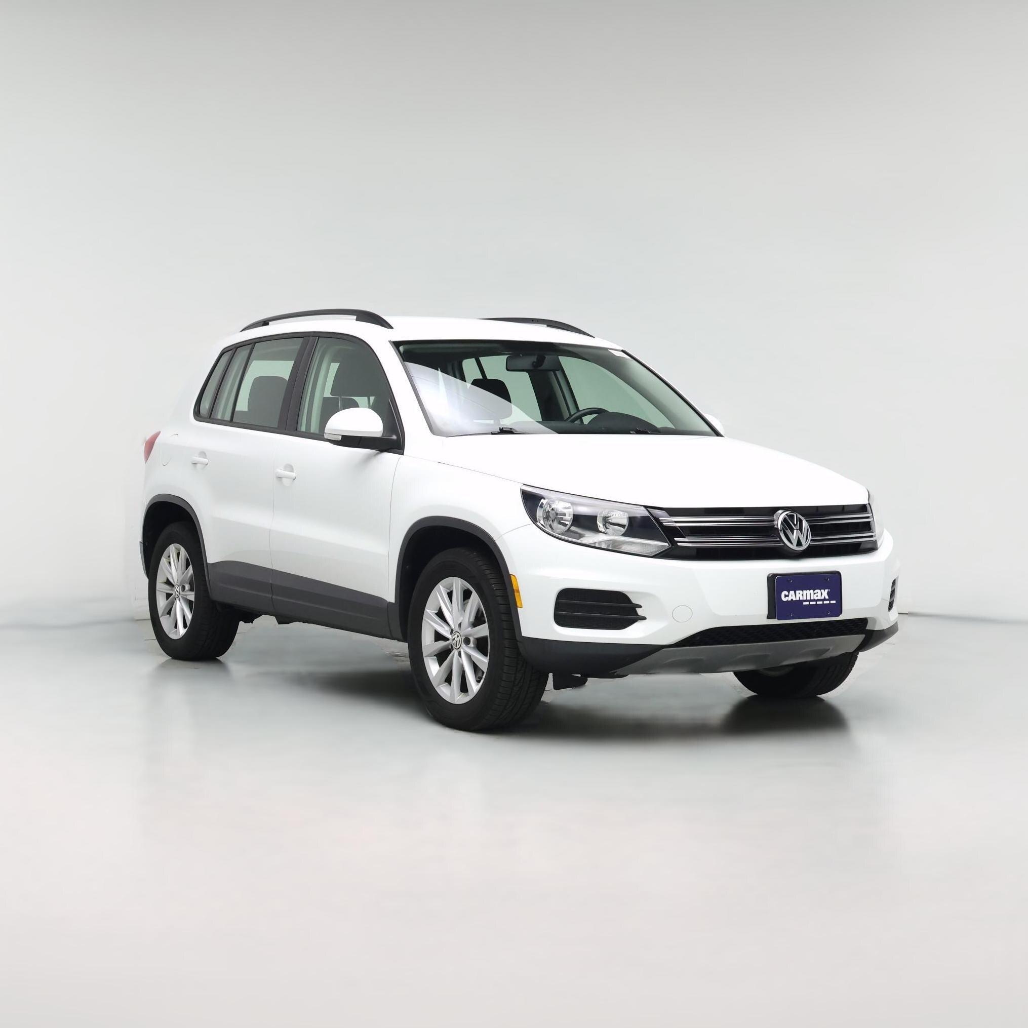 Thumbnail: 2017 Volkswagen Tiguan - 1