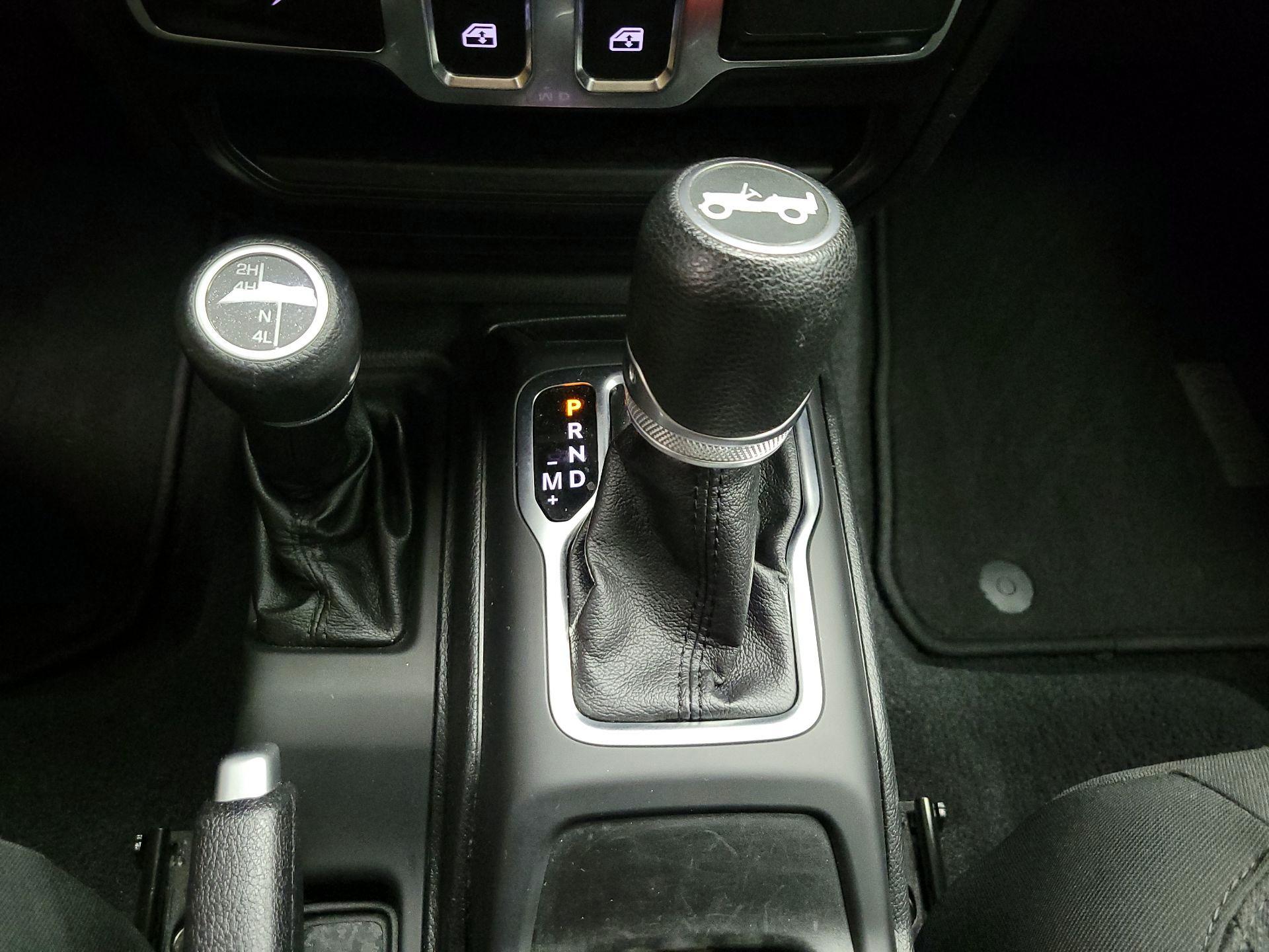 Thumbnail: 2020 Jeep Wrangler - 16