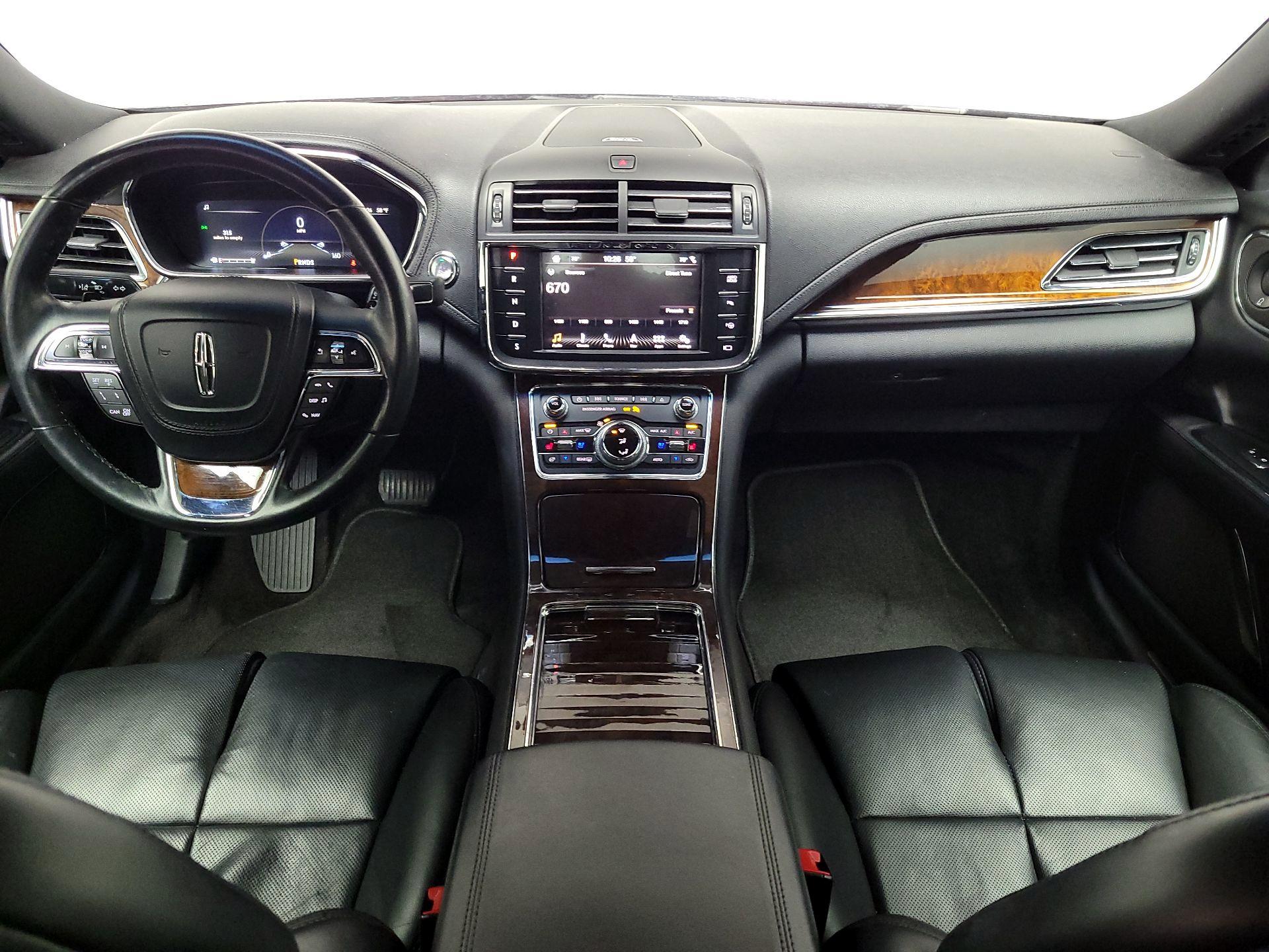 Thumbnail: 2017 Lincoln Continental - 9