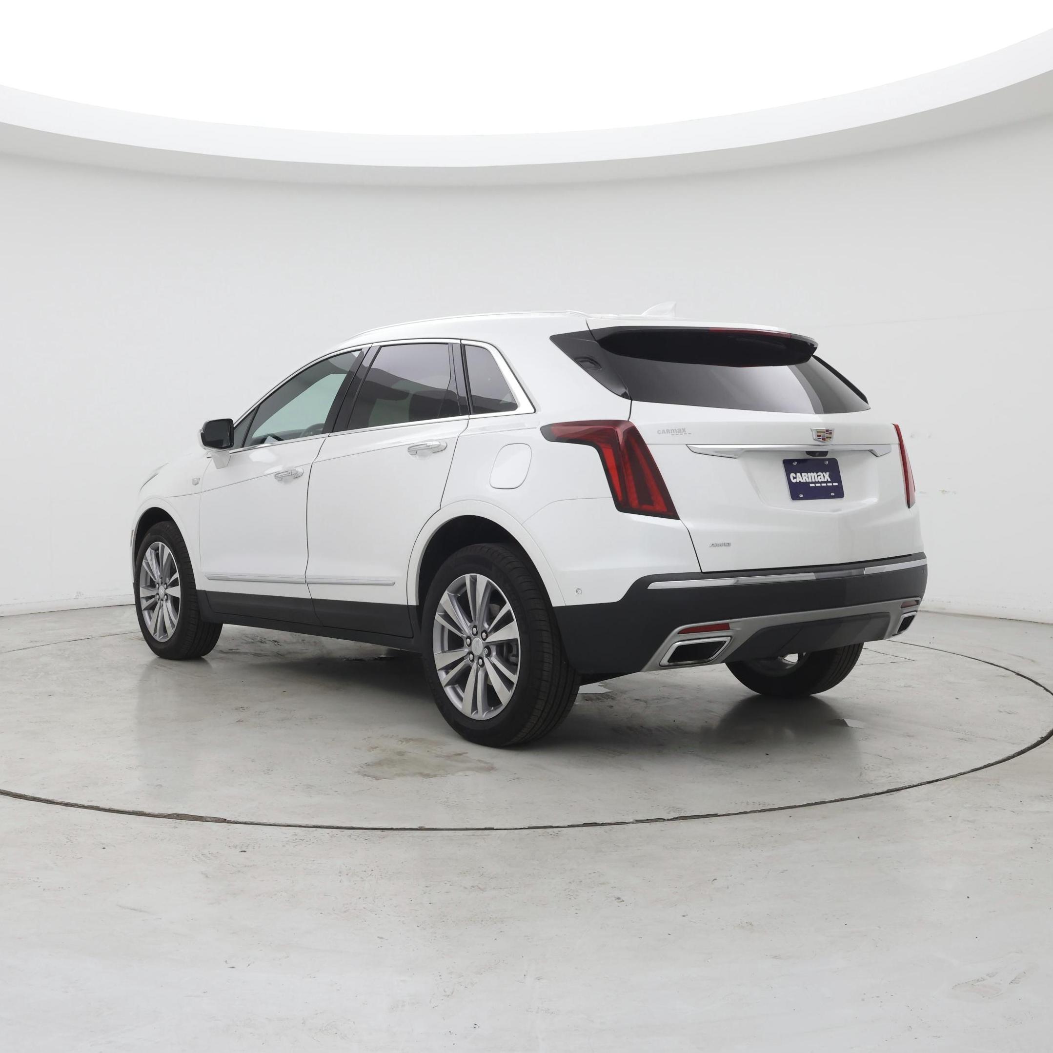 Thumbnail: 2023 Cadillac XT5 - 2