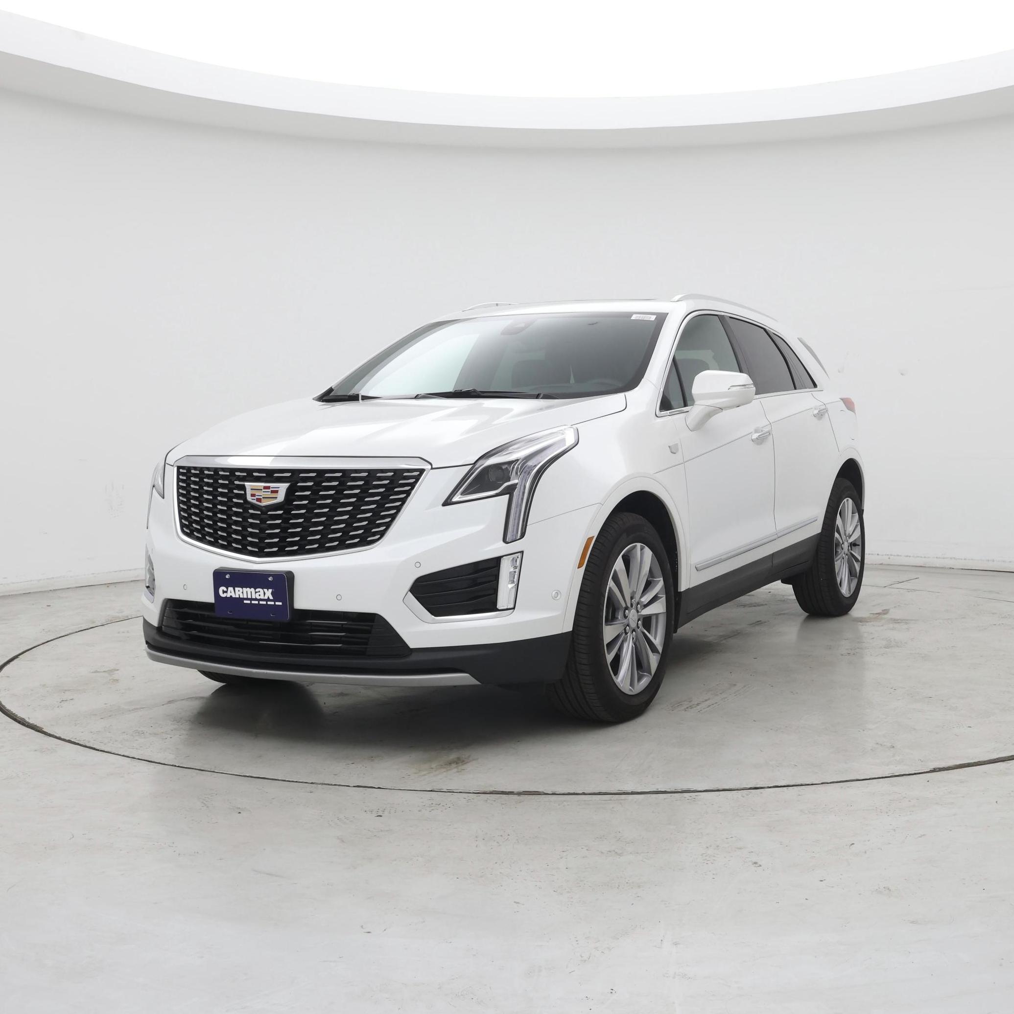 Thumbnail: 2023 Cadillac XT5 - 4